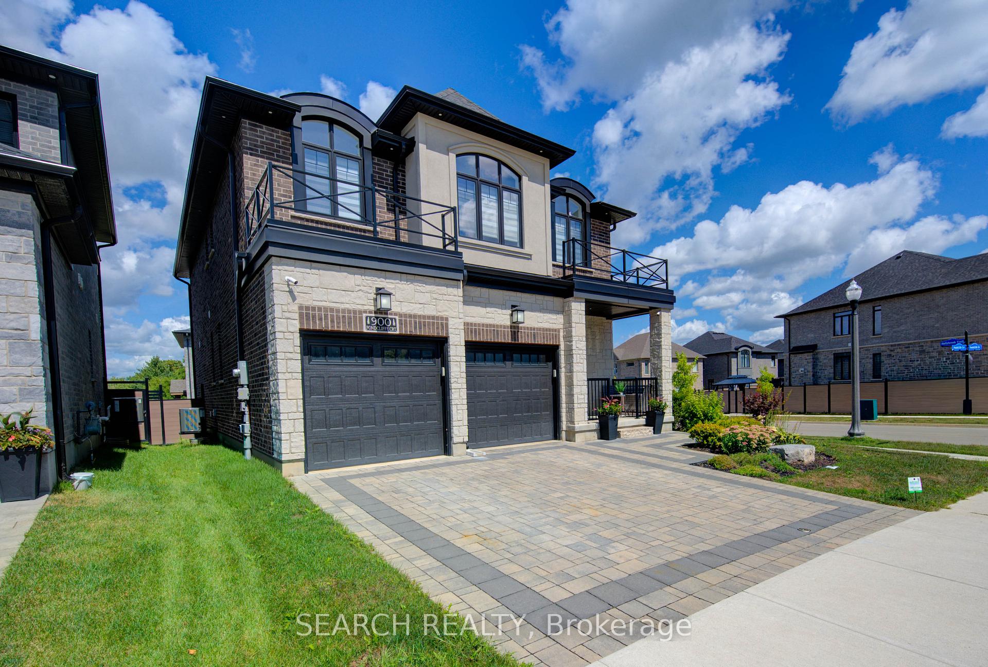 Photo 5 of 900 Pondcliffe Court, Kitchener — HOMEH