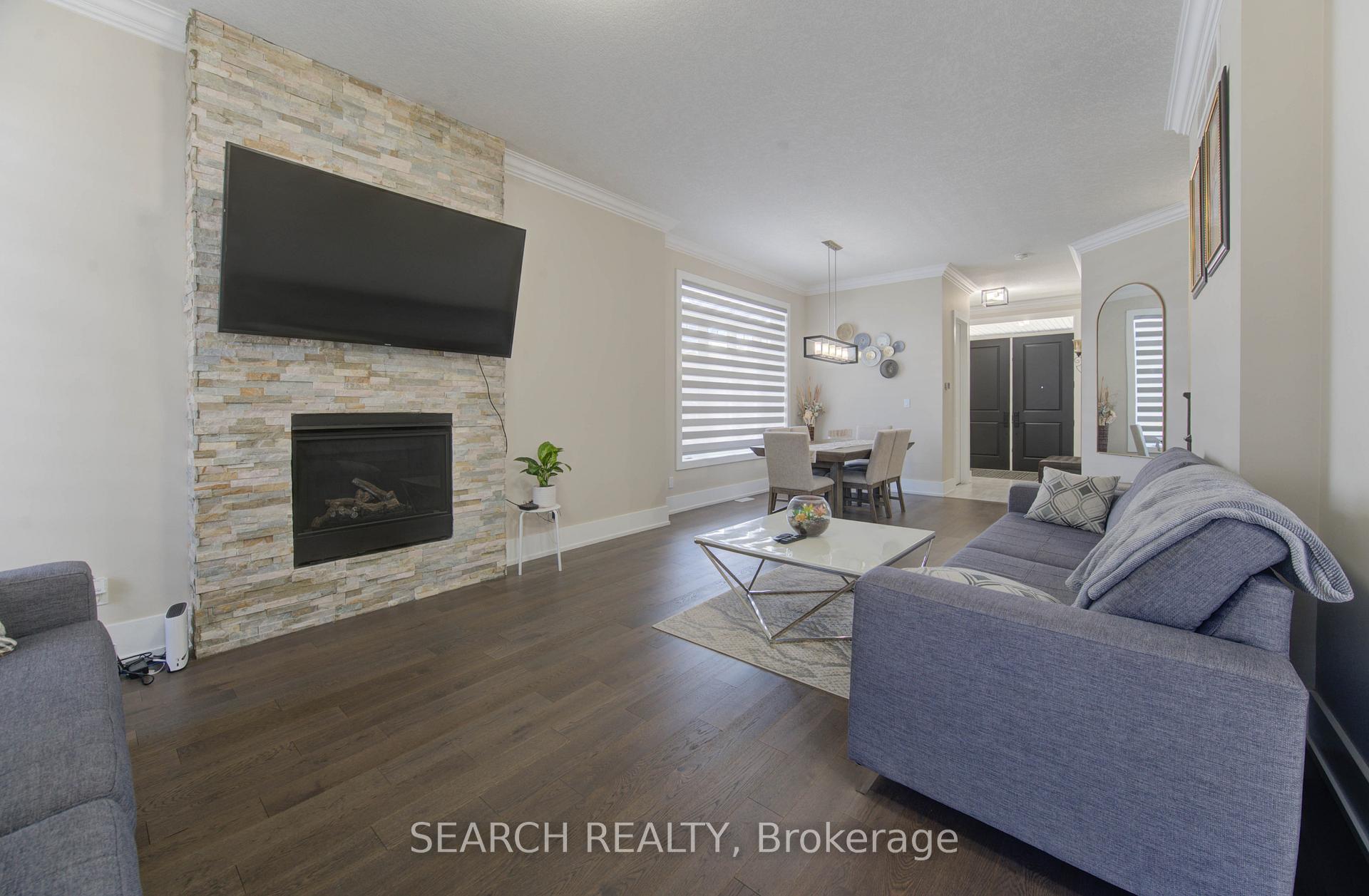 Photo 11 of 900 Pondcliffe Court, Kitchener — HOMEH