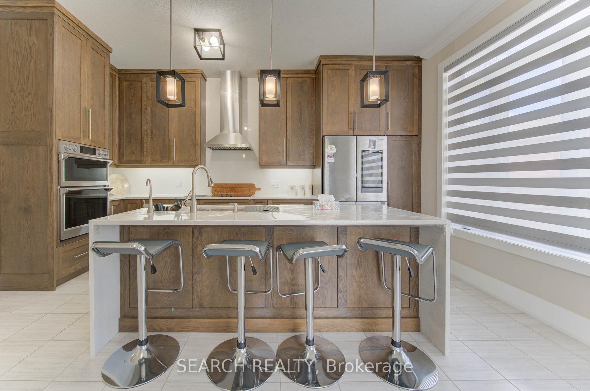 Photo 13 of 900 Pondcliffe Court, Kitchener — HOMEH