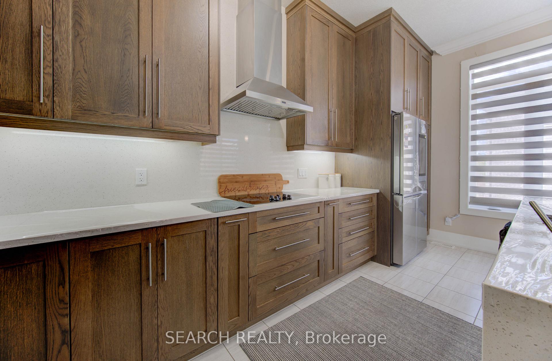 Photo 15 of 900 Pondcliffe Court, Kitchener — HOMEH