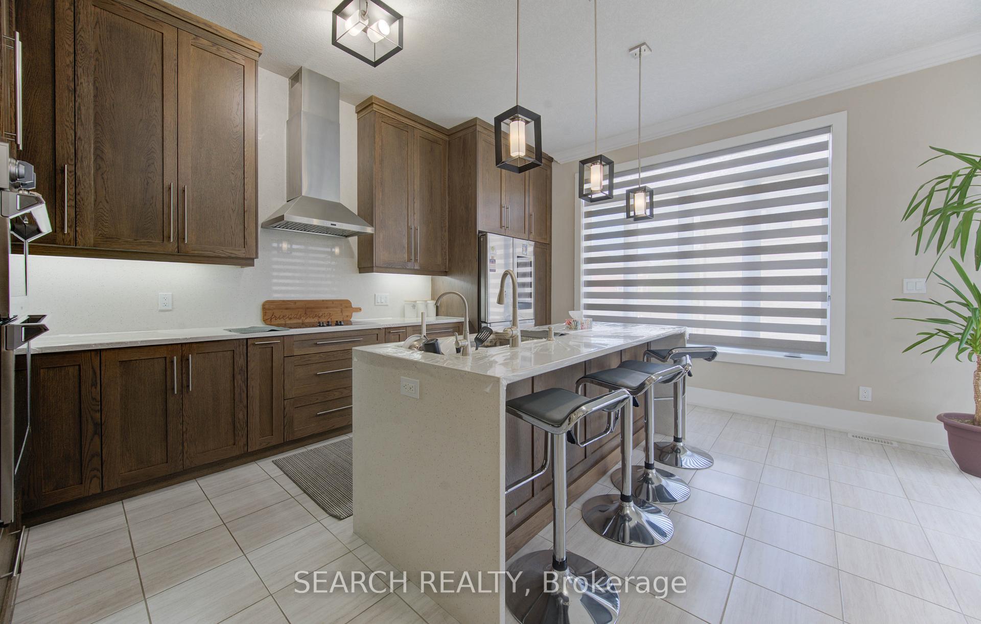 Photo 16 of 900 Pondcliffe Court, Kitchener — HOMEH