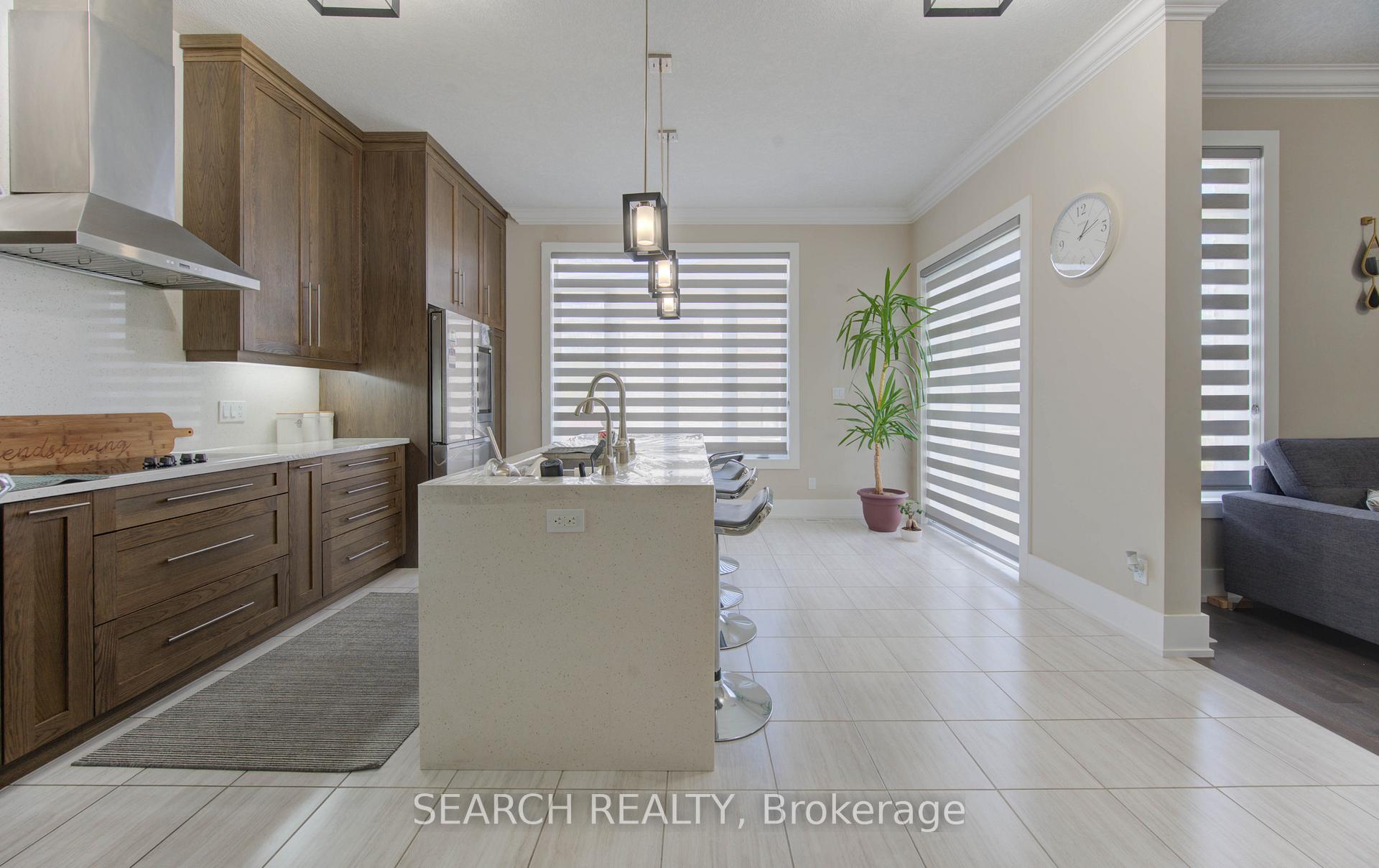 Photo 17 of 900 Pondcliffe Court, Kitchener — HOMEH