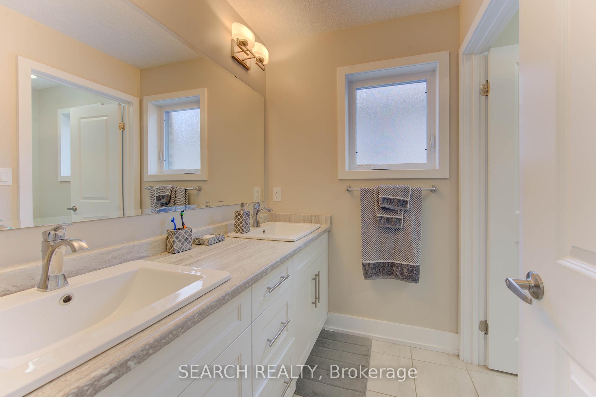 Photo 29 of 900 Pondcliffe Court, Kitchener — HOMEH