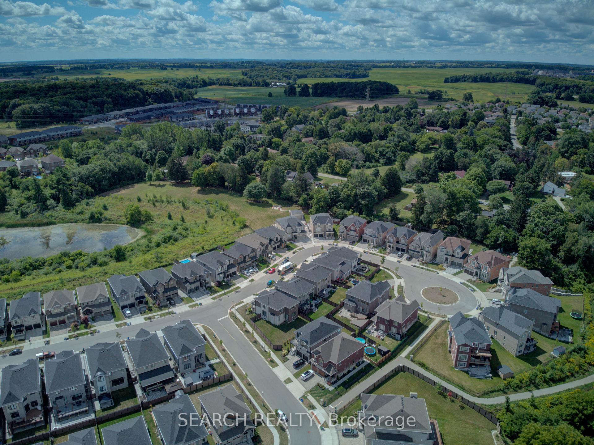 Photo 37 of 900 Pondcliffe Court, Kitchener — HOMEH