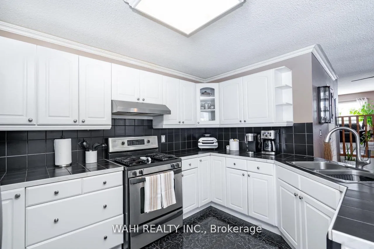 Photo 16 of 1336 Maple Road, Innisfil, Rural Innisfil — HOMEH