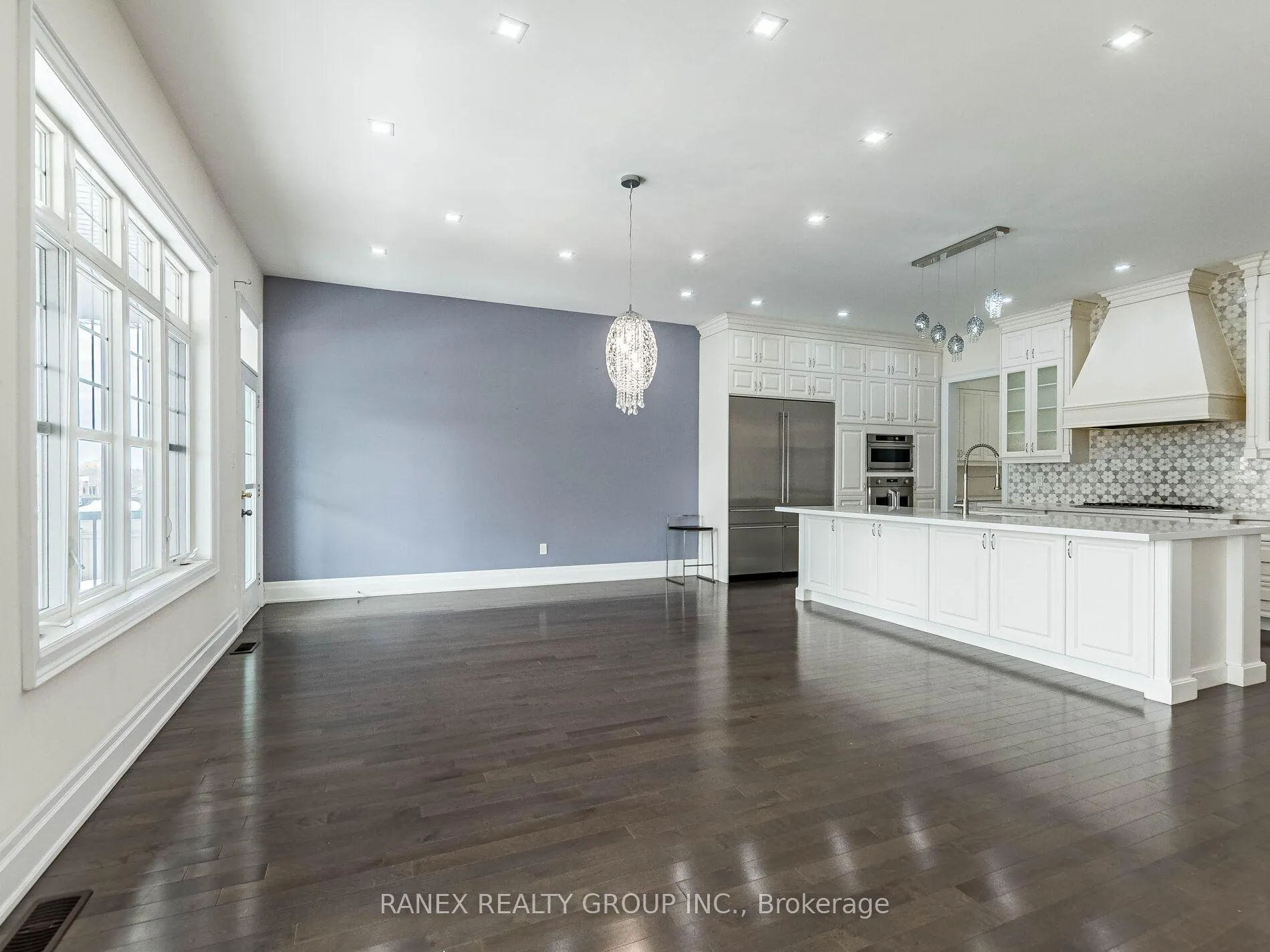 Photo 14 of 13 John Carroll Drive, Brampton, Toronto Gore Rural Estate — HOMEH