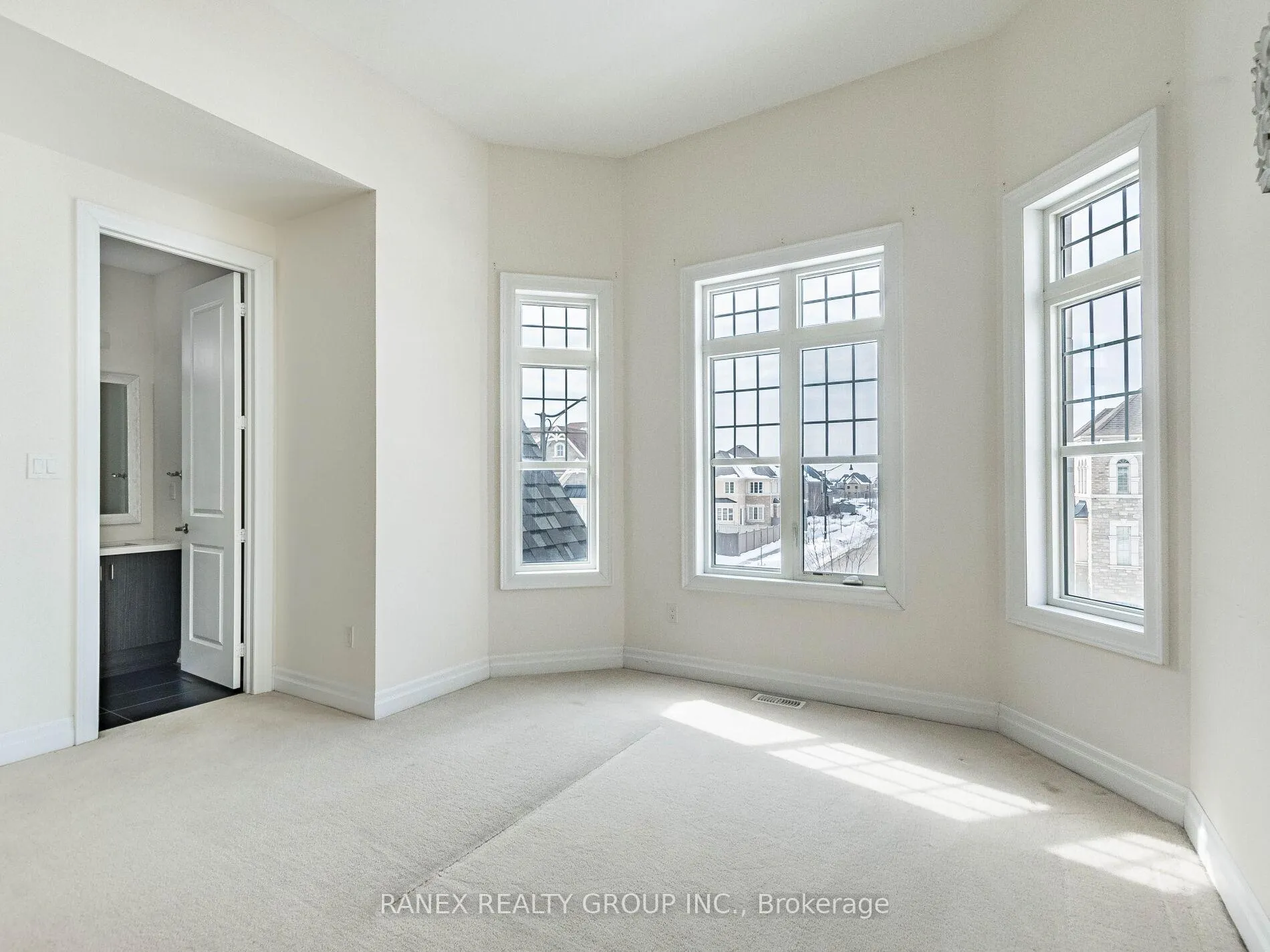 Photo 37 of 13 John Carroll Drive, Brampton, Toronto Gore Rural Estate — HOMEH