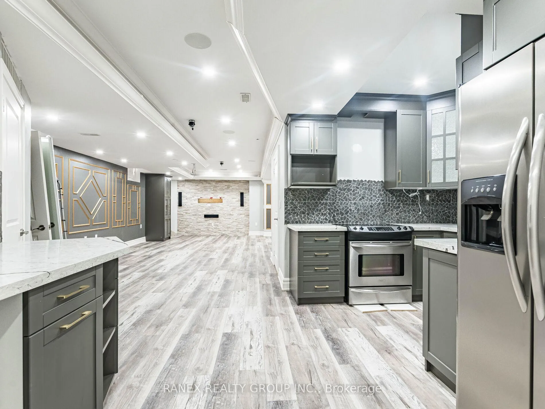 Photo 46 of 13 John Carroll Drive, Brampton, Toronto Gore Rural Estate — HOMEH