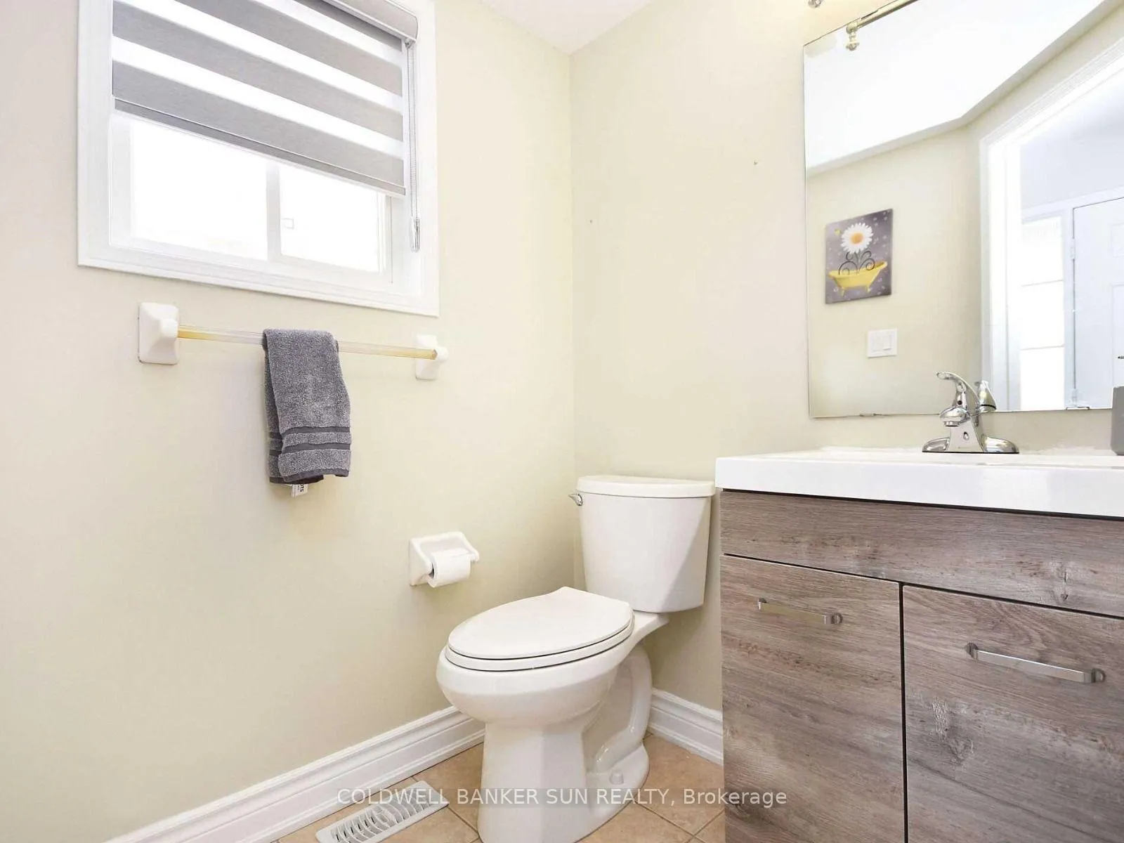 Photo 11 of 94 Crown Victoria Drive, Brampton, Fletcher's Meadow — HOMEH