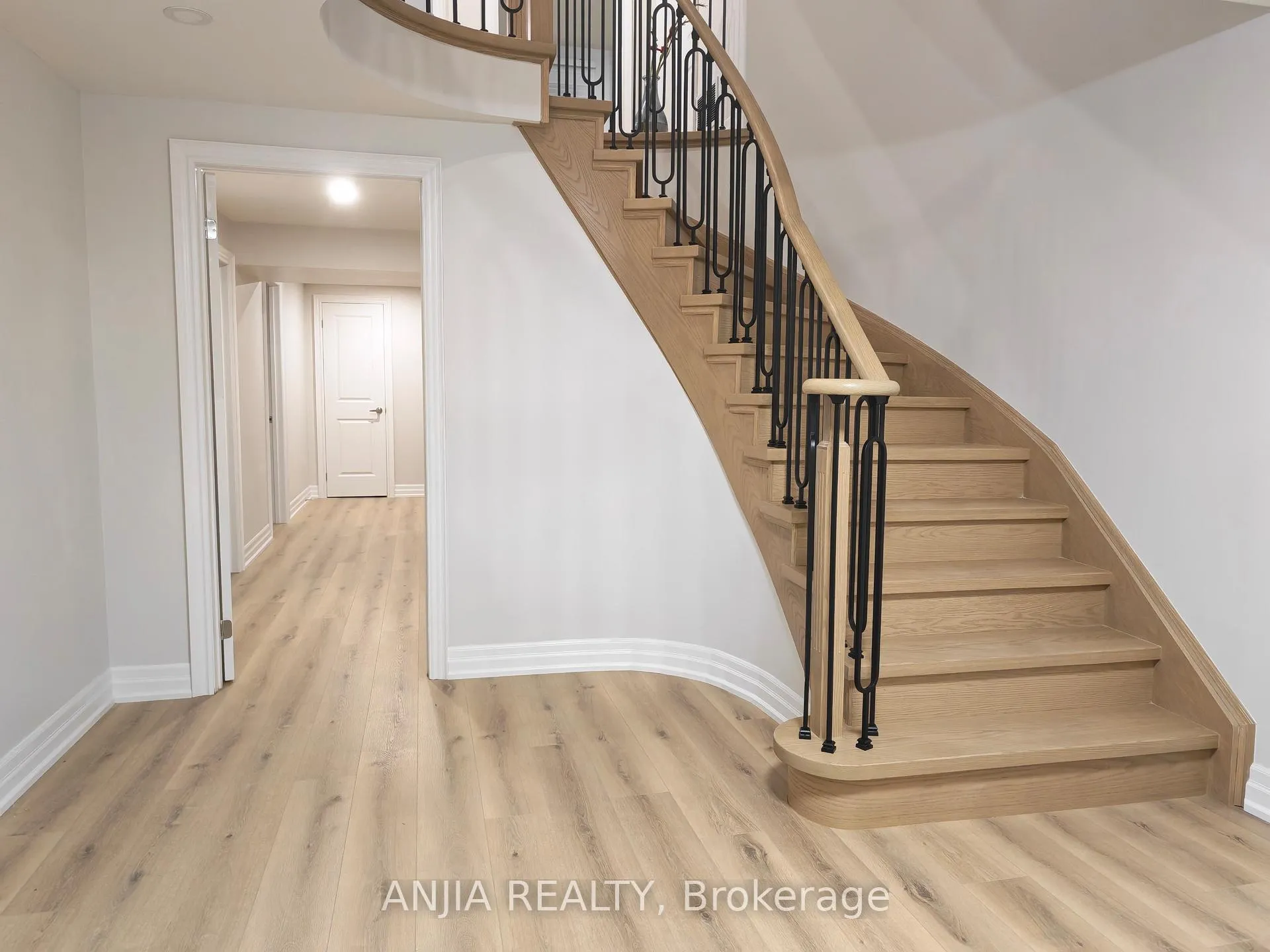 Photo 2 of Unit Basement #4, 5 Janna Court, Markham, Village Green-South Unionville — HOMEH