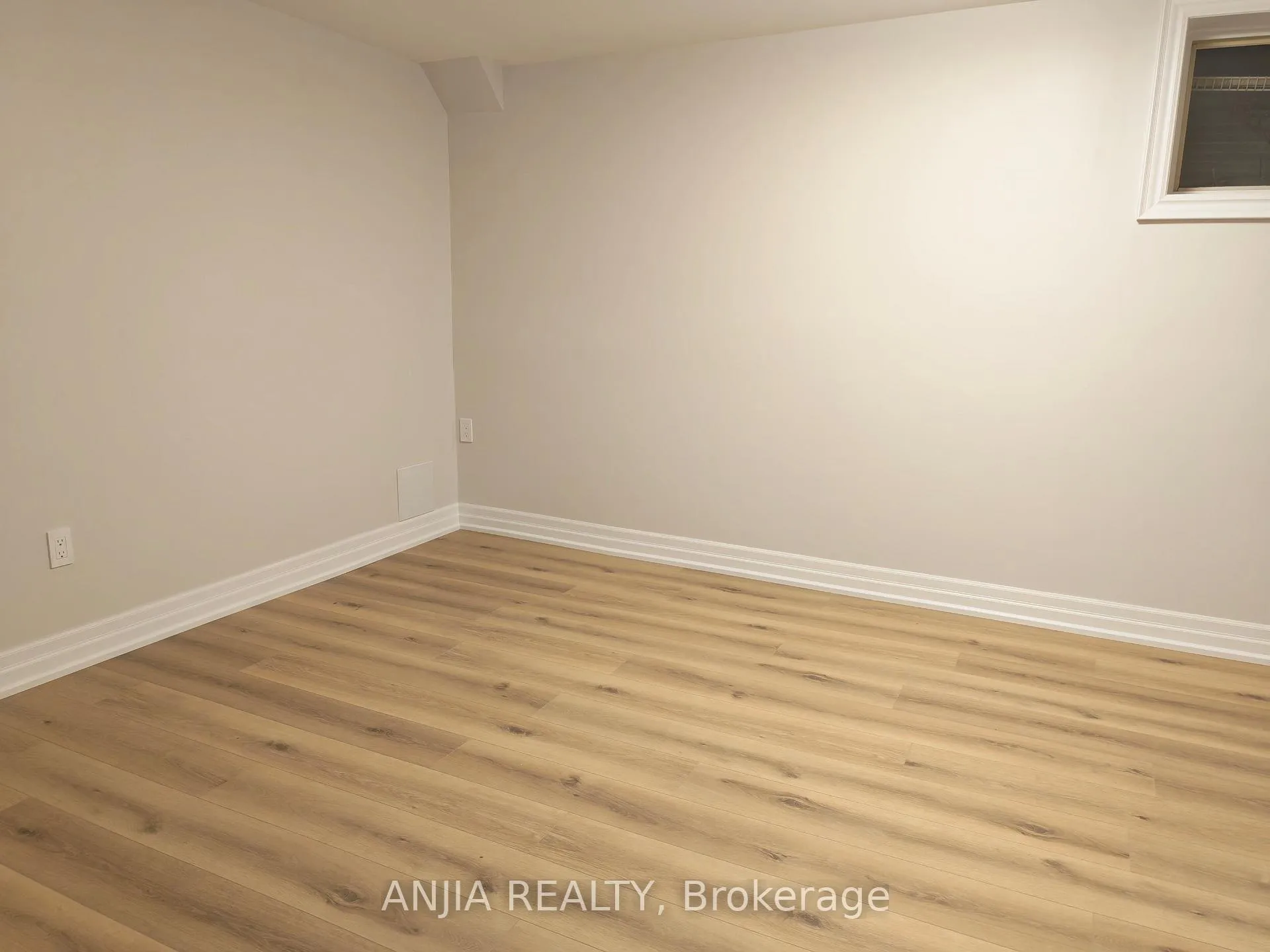 Photo 3 of Unit Basement #4, 5 Janna Court, Markham, Village Green-South Unionville — HOMEH