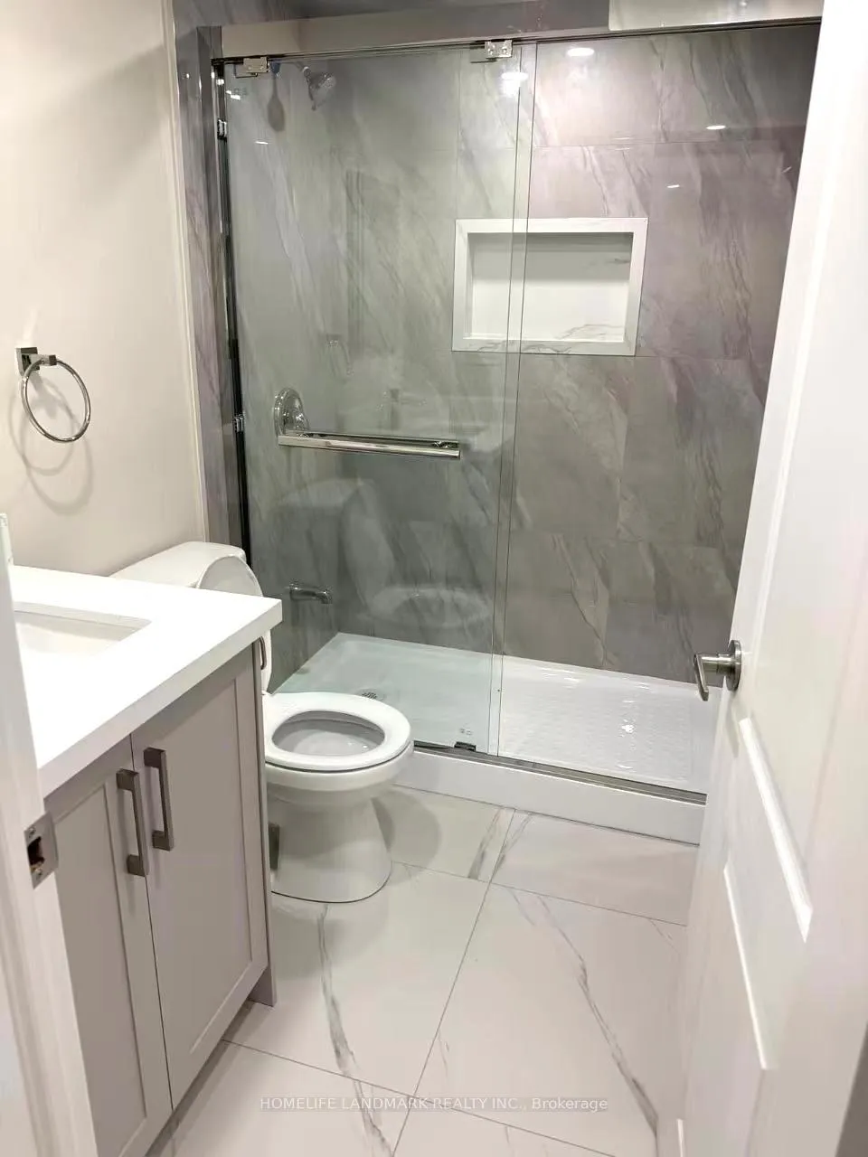 Photo 5 of 1275 Winding Woods Trail, Pickering, Rural Pickering — HOMEH