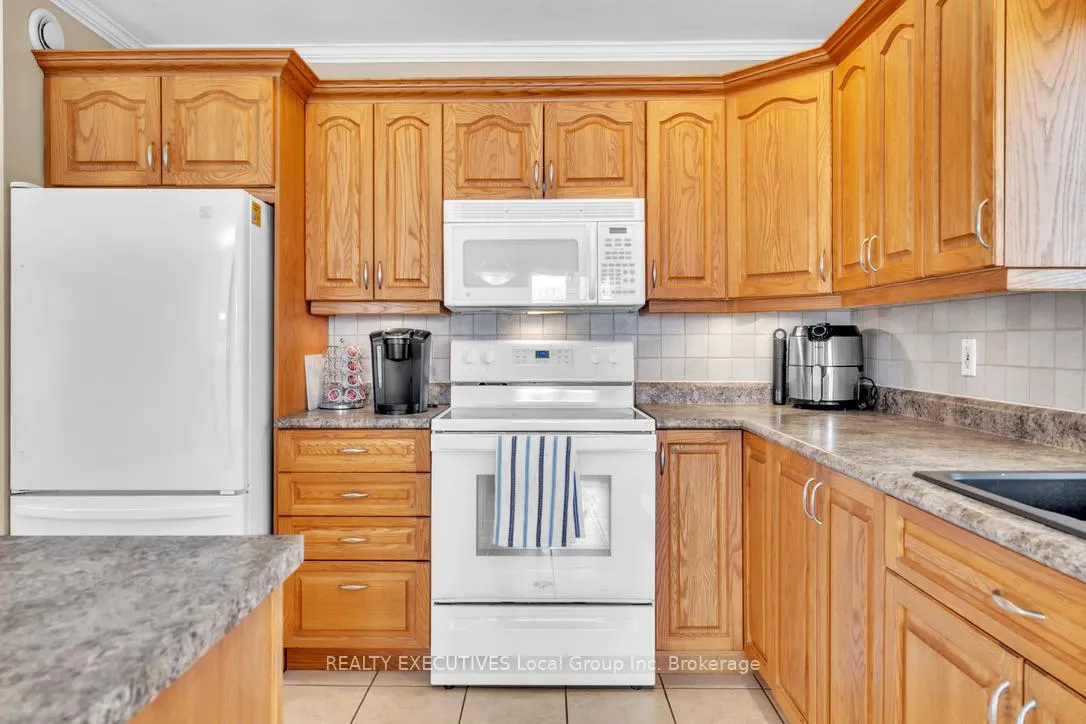 Photo 10 of 91 Woodlands Drive, Callander — HOMEH