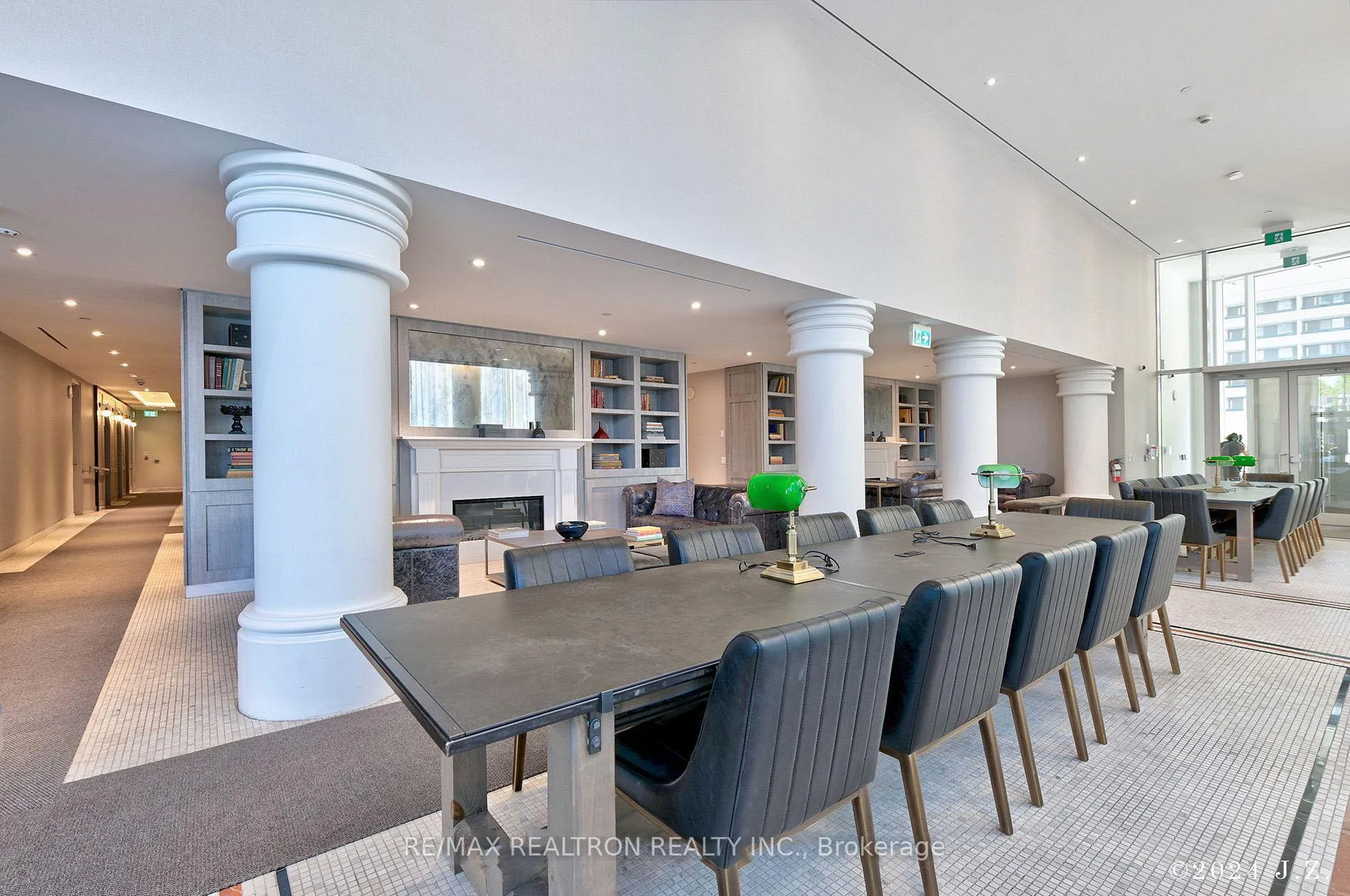Photo 4 of Unit 1302, 33 Helendale Avenue, Toronto, Yonge-Eglinton — HOMEH