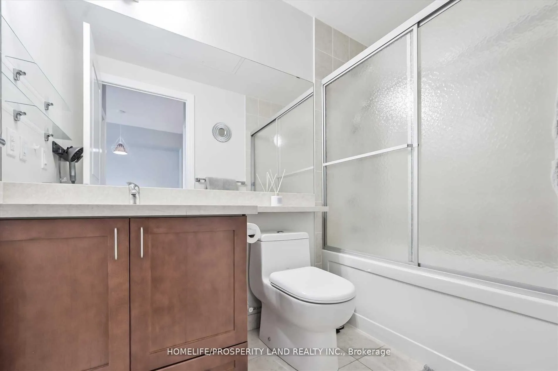 Photo 6 of Unit 1001, 131 Upper Duke Crescent, Markham, Unionville — HOMEH