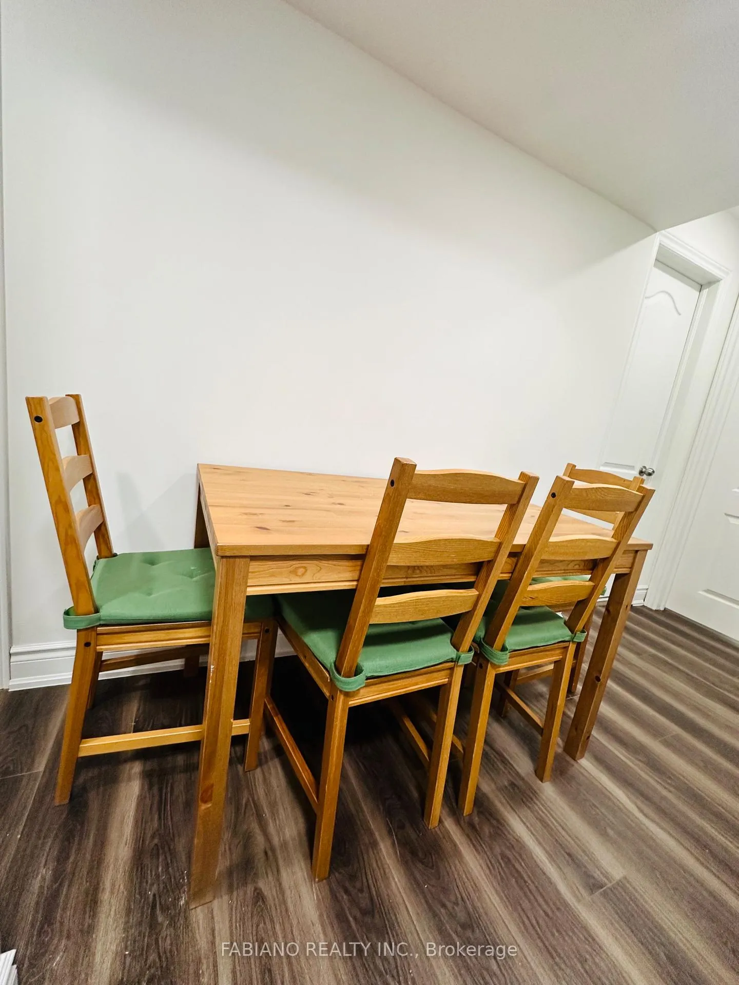 Photo 7 of Unit Basement, 180 Esther Crescent, Thorold, Hurricane/Merrittville — HOMEH