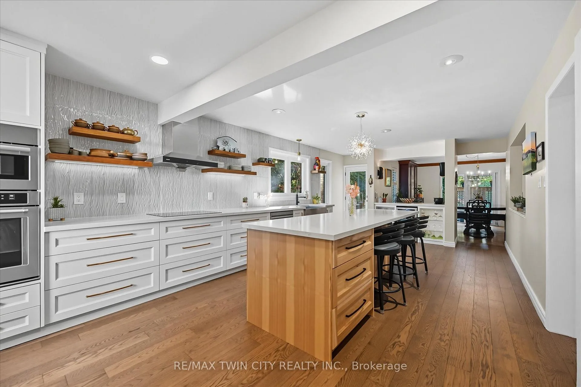 Photo 13 of 275 Greenbriar Road, Hamilton, Meadowlands — HOMEH