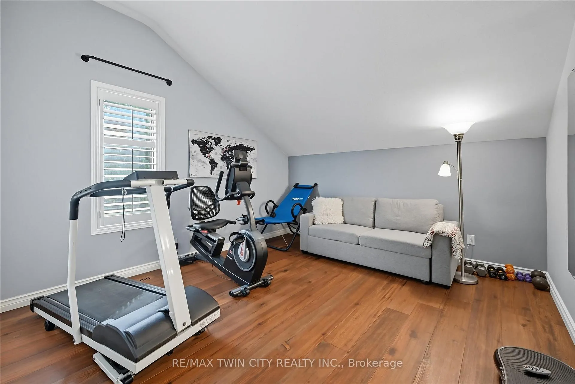 Photo 29 of 275 Greenbriar Road, Hamilton, Meadowlands — HOMEH