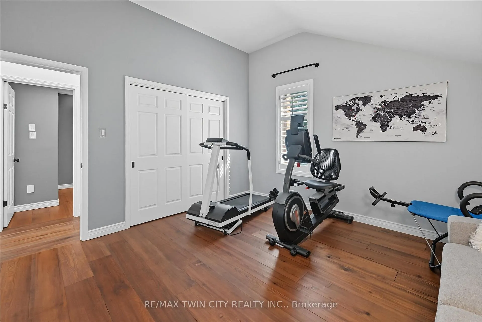 Photo 30 of 275 Greenbriar Road, Hamilton, Meadowlands — HOMEH
