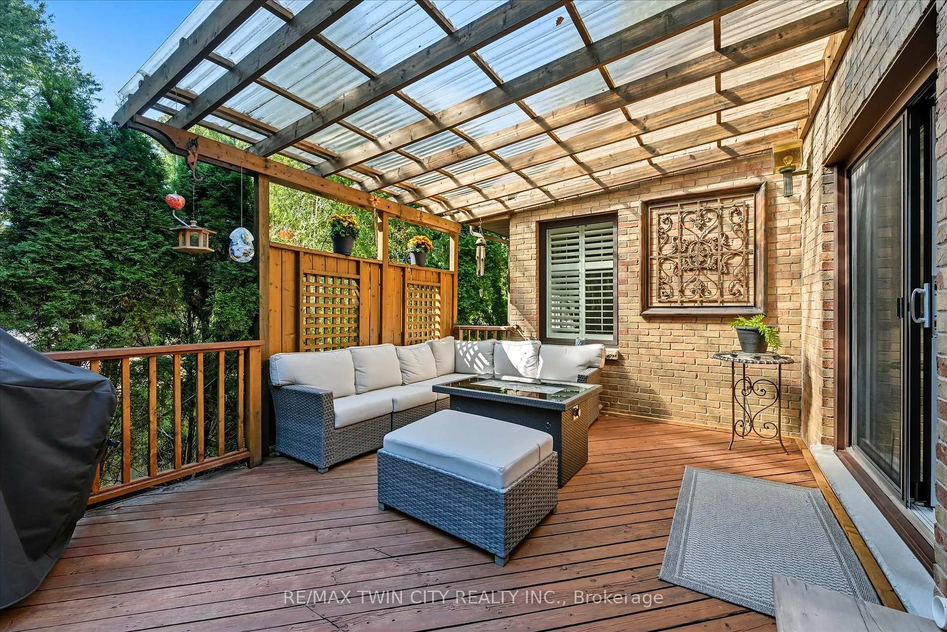 Photo 37 of 275 Greenbriar Road, Hamilton, Meadowlands — HOMEH