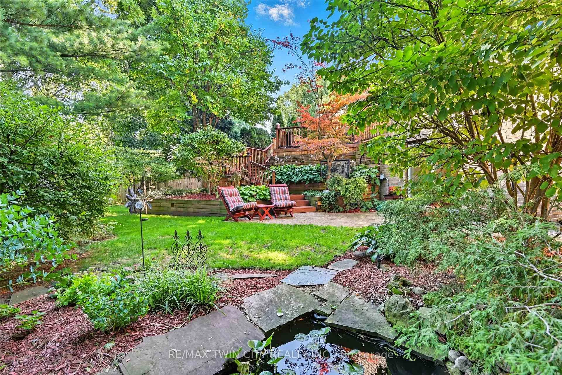 Photo 42 of 275 Greenbriar Road, Hamilton, Meadowlands — HOMEH
