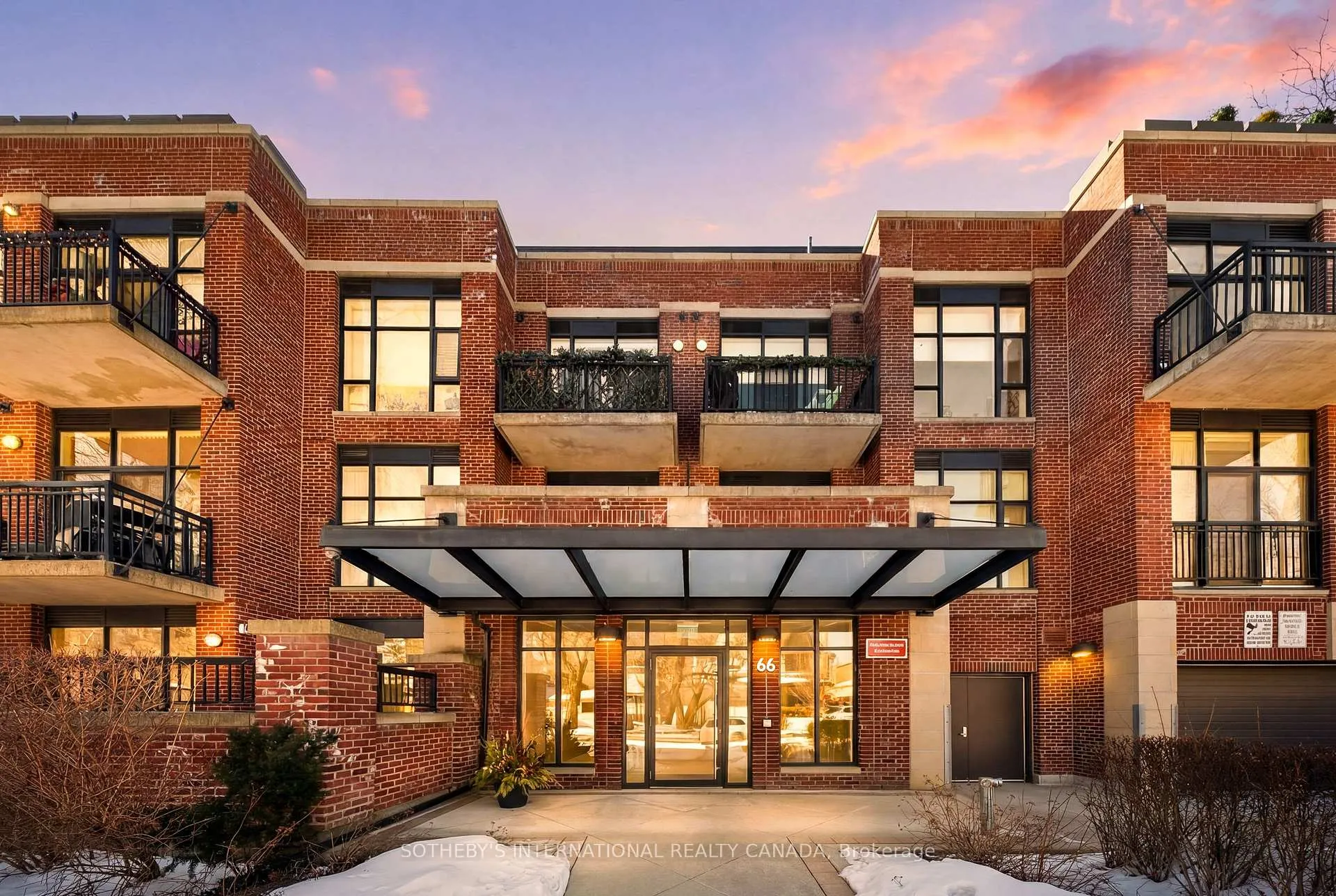 Front of Unit 110, 66 Kippendavie Avenue