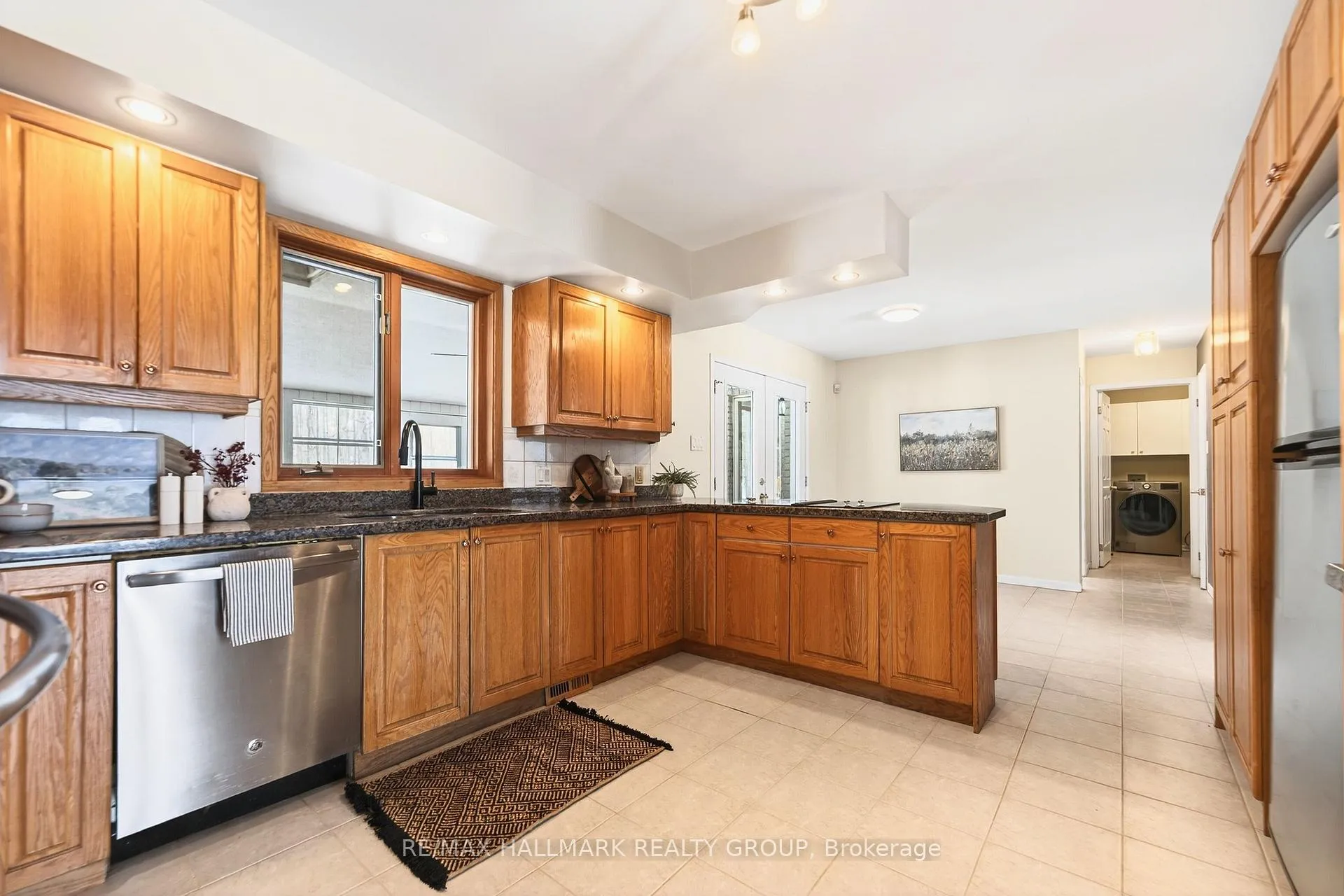 Photo 14 of 2349 Brennan Park Drive, Ottawa, Cumberland West — HOMEH