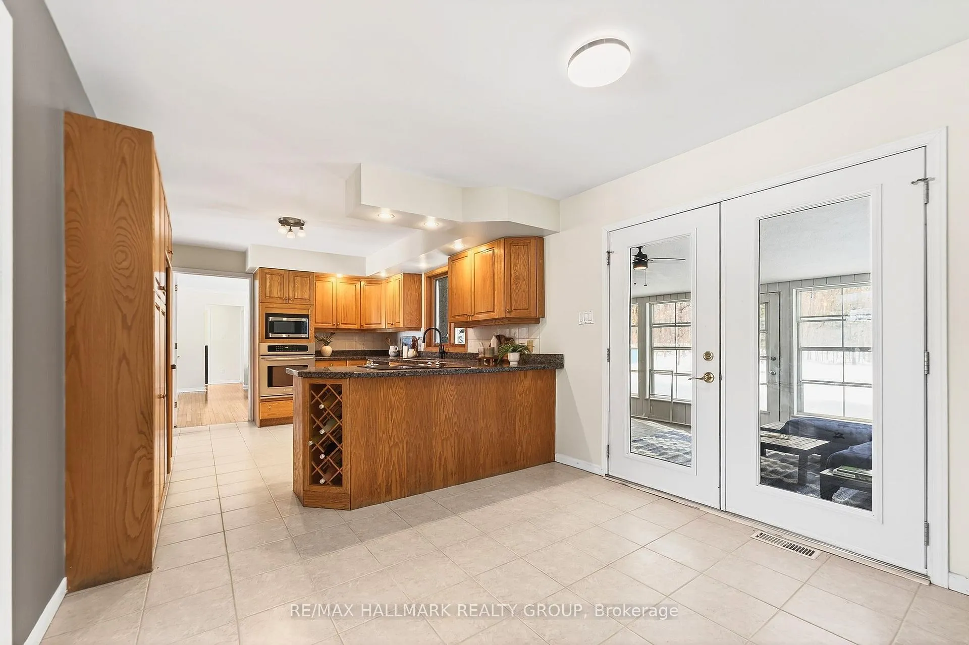 Photo 18 of 2349 Brennan Park Drive, Ottawa, Cumberland West — HOMEH