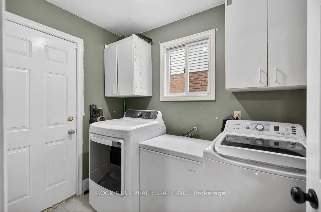 Photo 18 of 18 Hillgarden Drive, Hamilton, Stoney Creek Mountain — HOMEH