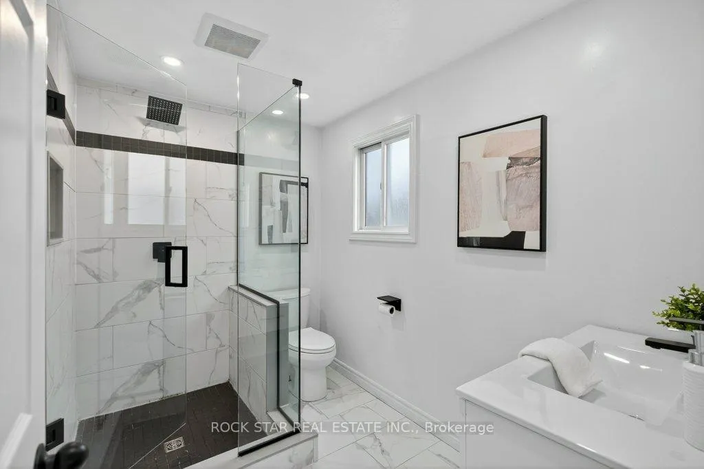 Photo 21 of 18 Hillgarden Drive, Hamilton, Stoney Creek Mountain — HOMEH