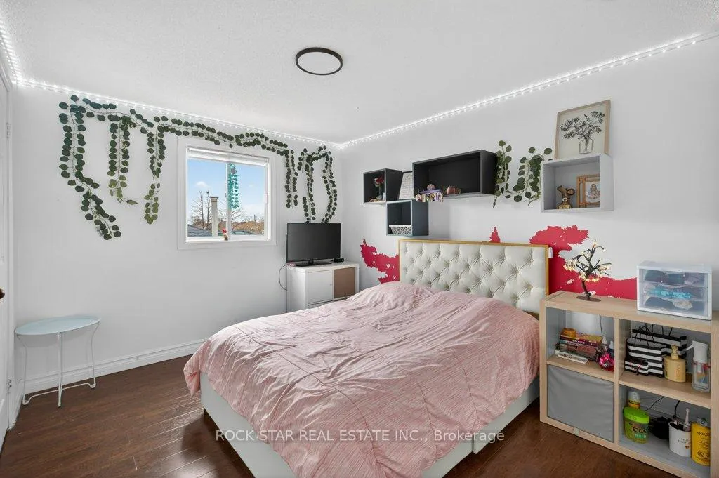 Photo 23 of 18 Hillgarden Drive, Hamilton, Stoney Creek Mountain — HOMEH