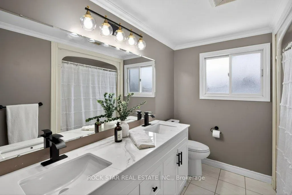 Photo 25 of 18 Hillgarden Drive, Hamilton, Stoney Creek Mountain — HOMEH