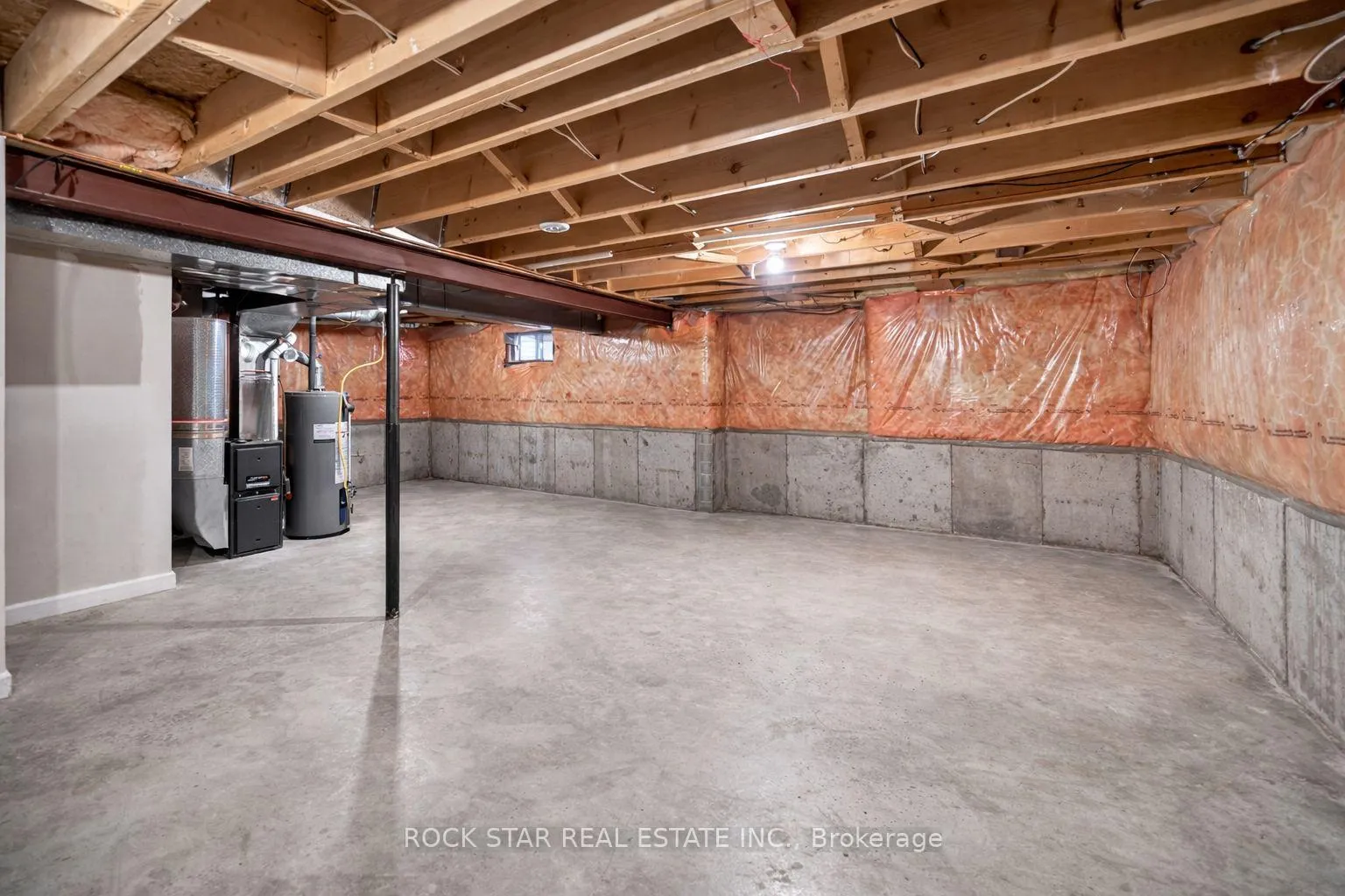 Photo 29 of 18 Hillgarden Drive, Hamilton, Stoney Creek Mountain — HOMEH