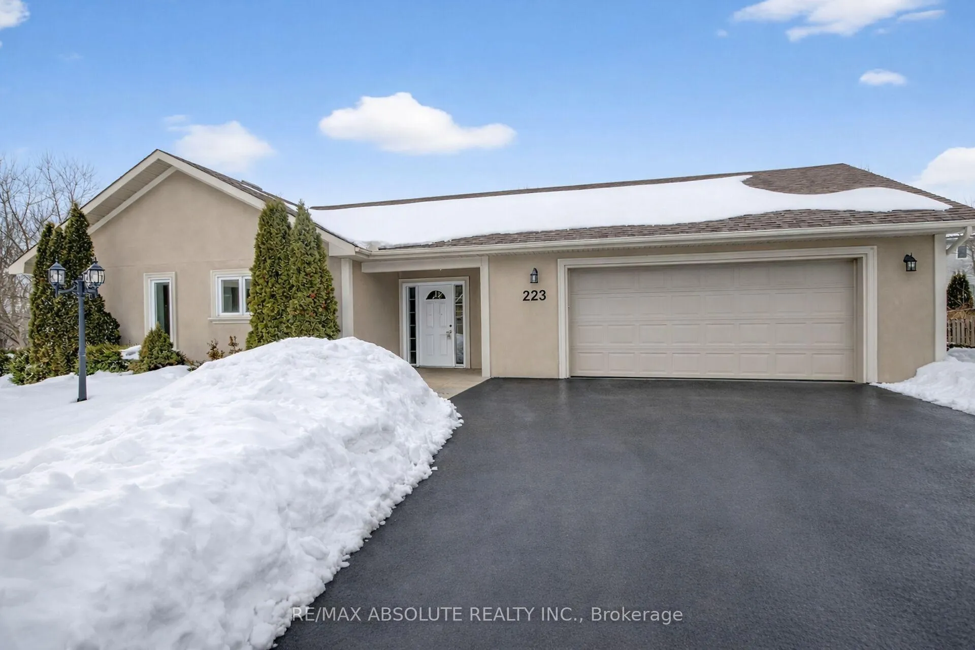 Photo 2 of 223 Jensen Court, Ottawa, Carp — HOMEH