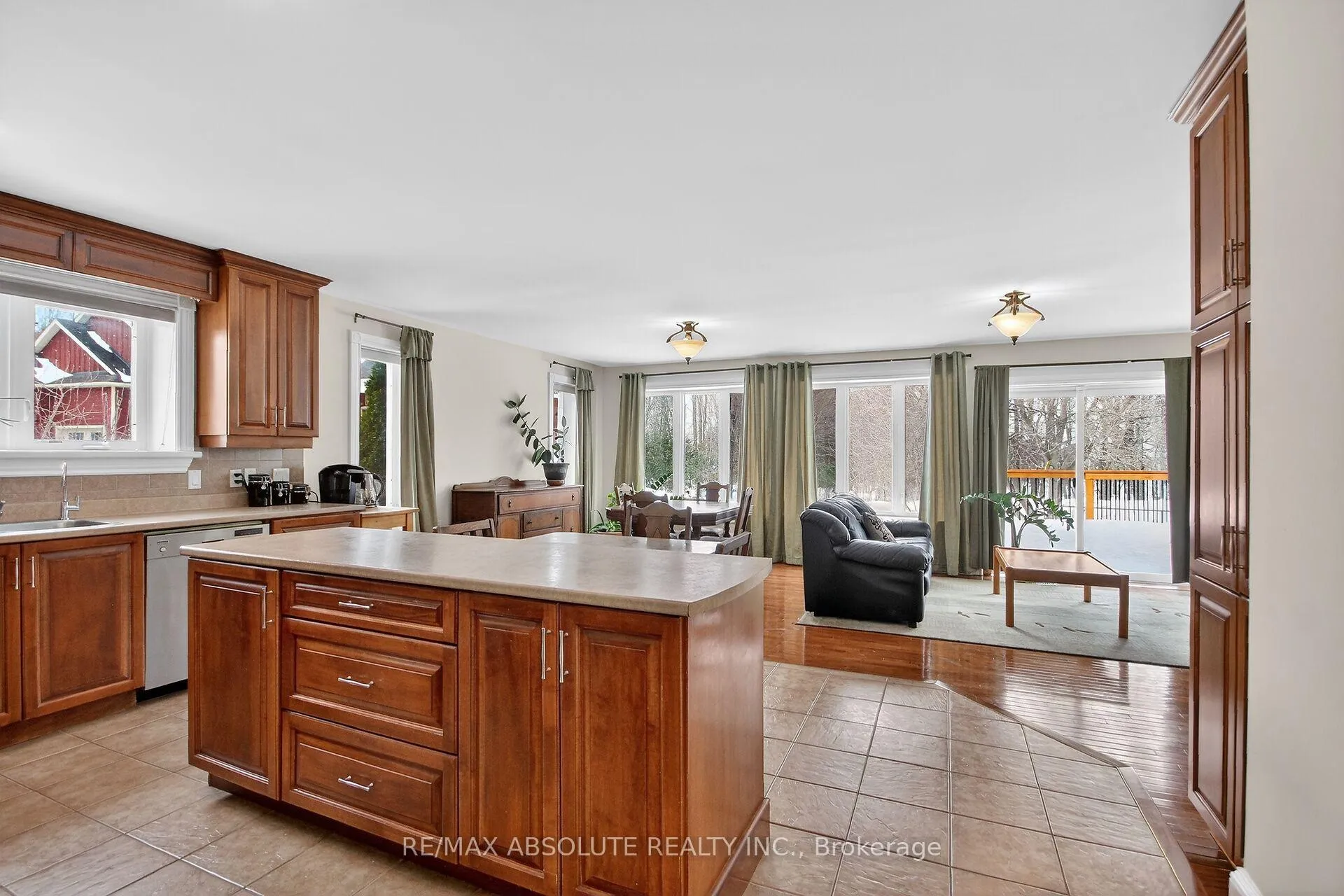 Photo 6 of 223 Jensen Court, Ottawa, Carp — HOMEH