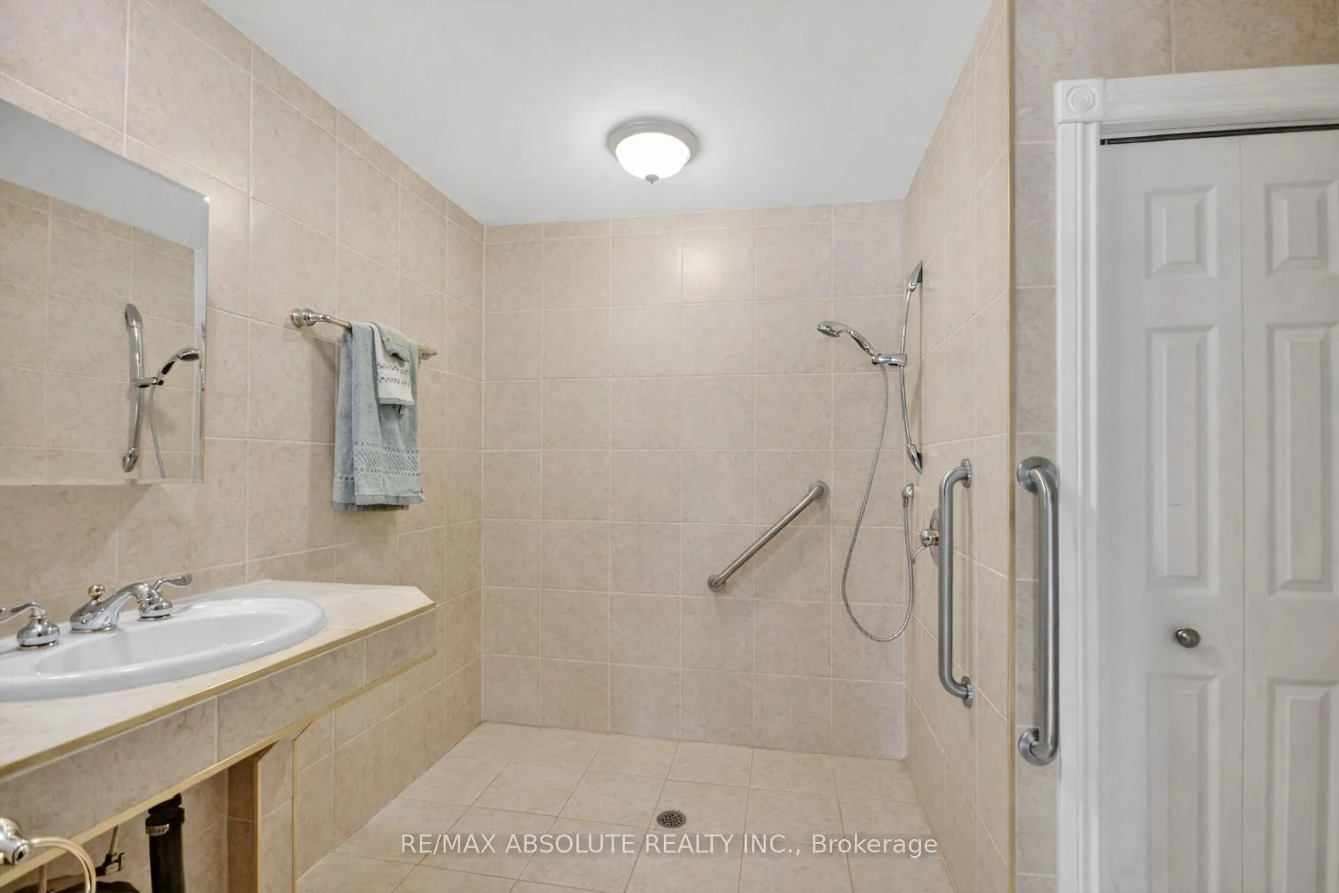 Photo 23 of 223 Jensen Court, Ottawa, Carp — HOMEH