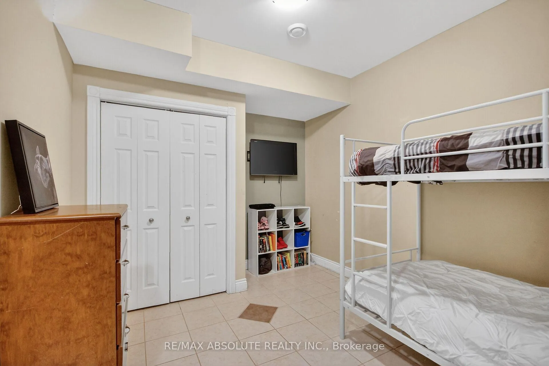 Photo 31 of 223 Jensen Court, Ottawa, Carp — HOMEH