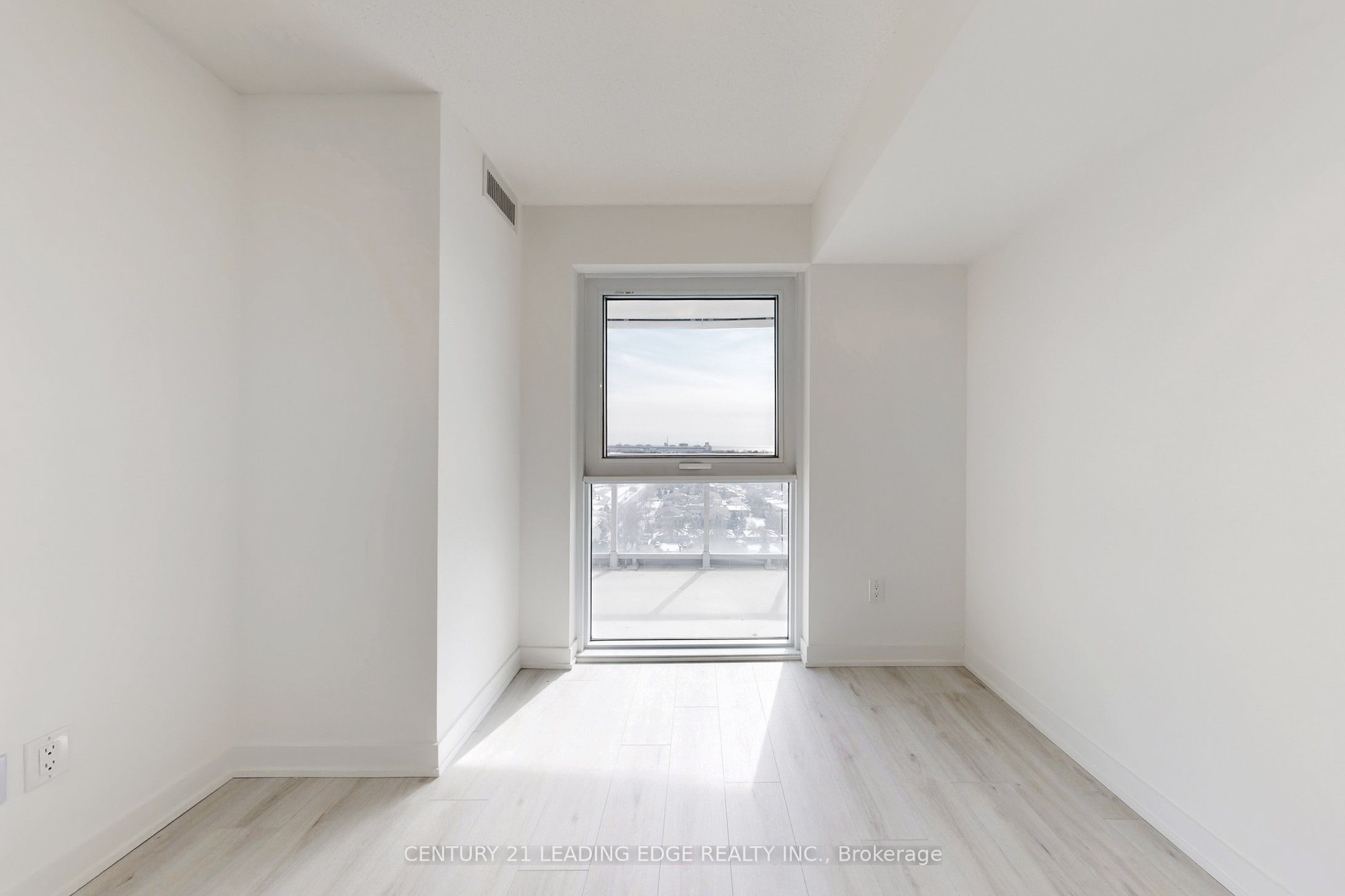 Photo 24 of Unit 2005, 1010 Sandy Beach Road, Pickering, Bay Ridges — HOMEH