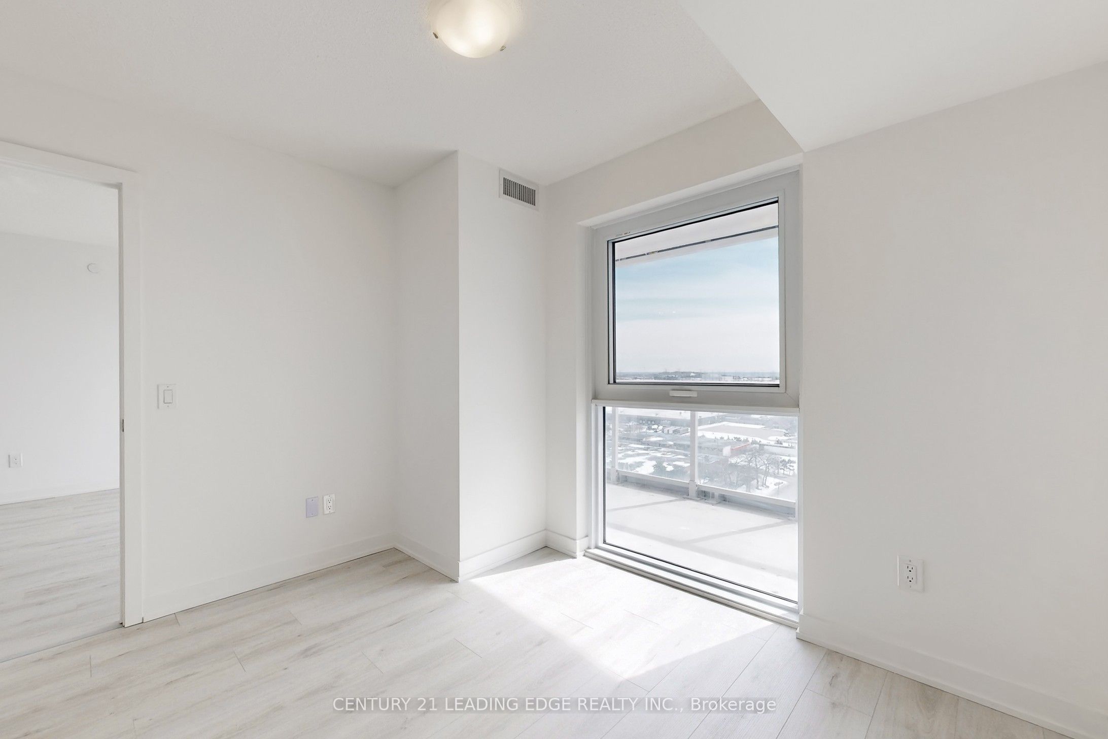 Photo 25 of Unit 2005, 1010 Sandy Beach Road, Pickering, Bay Ridges — HOMEH