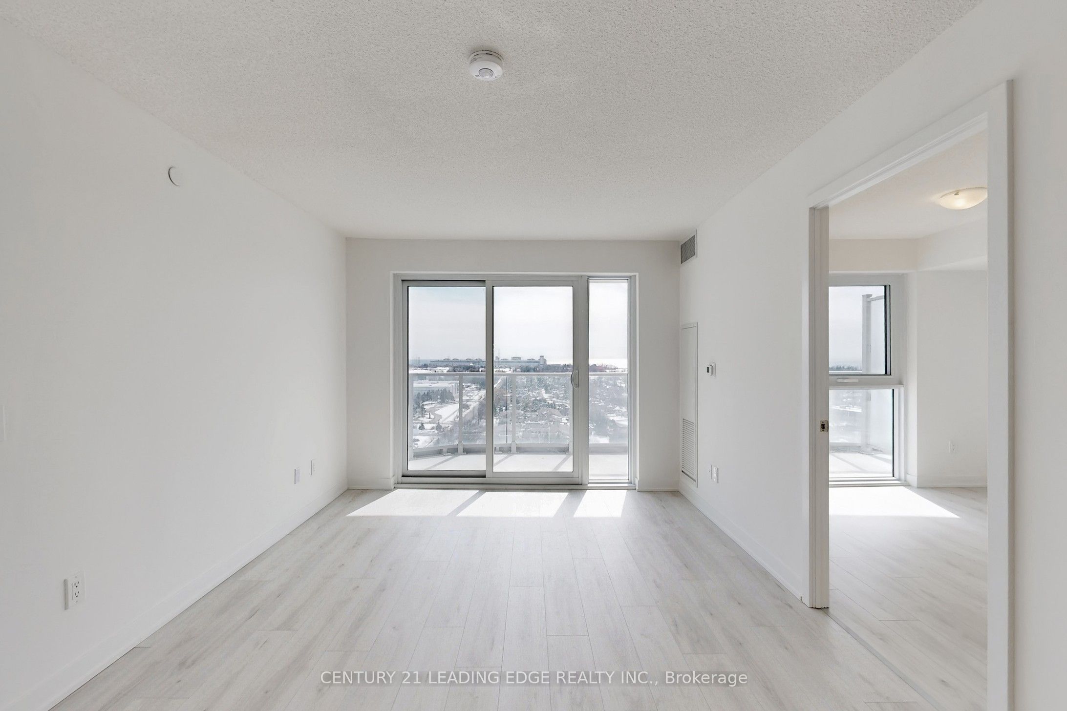 Photo 7 of Unit 2005, 1010 Sandy Beach Road, Pickering, Bay Ridges — HOMEH