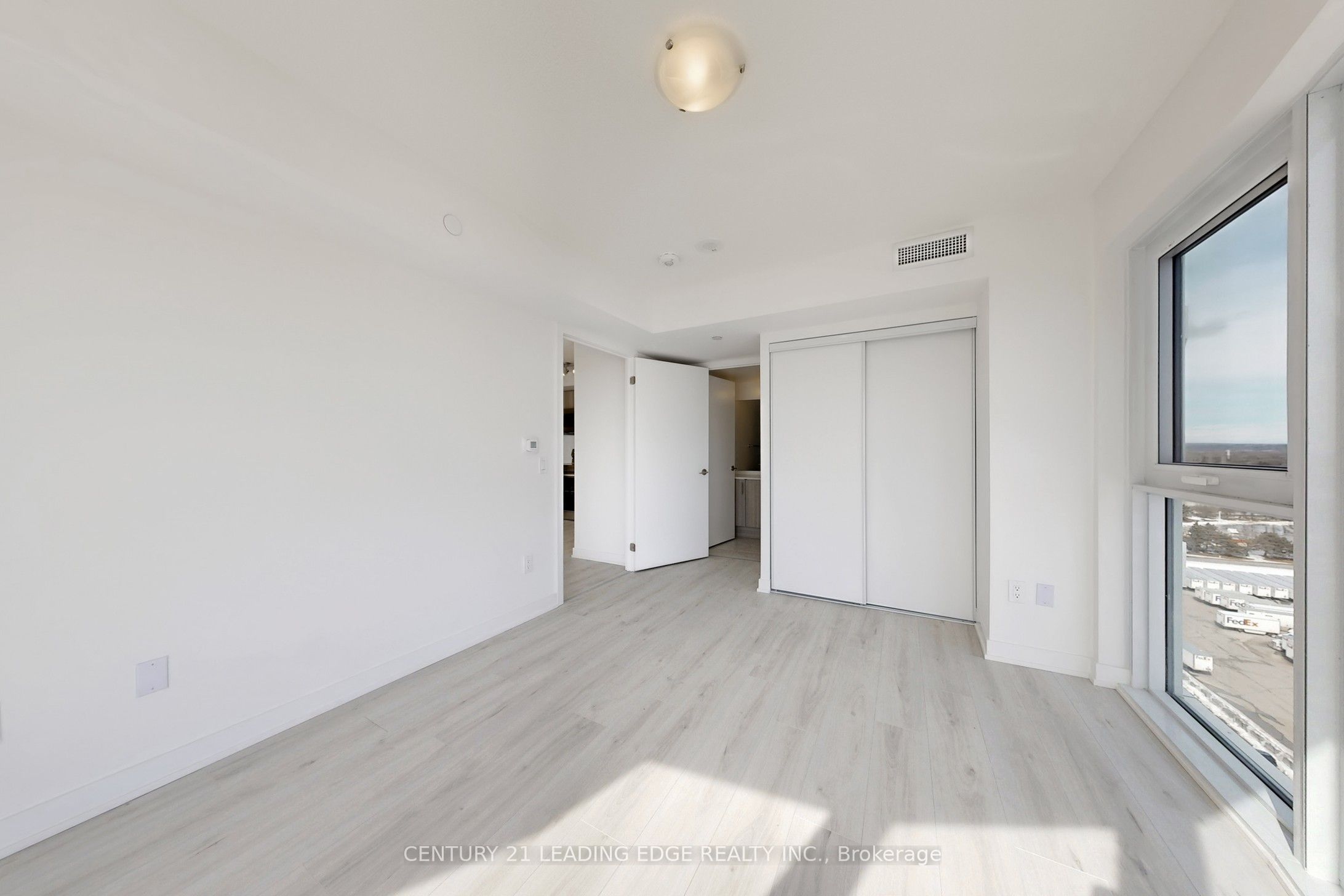 Photo 21 of Unit 2005, 1010 Sandy Beach Road, Pickering, Bay Ridges — HOMEH