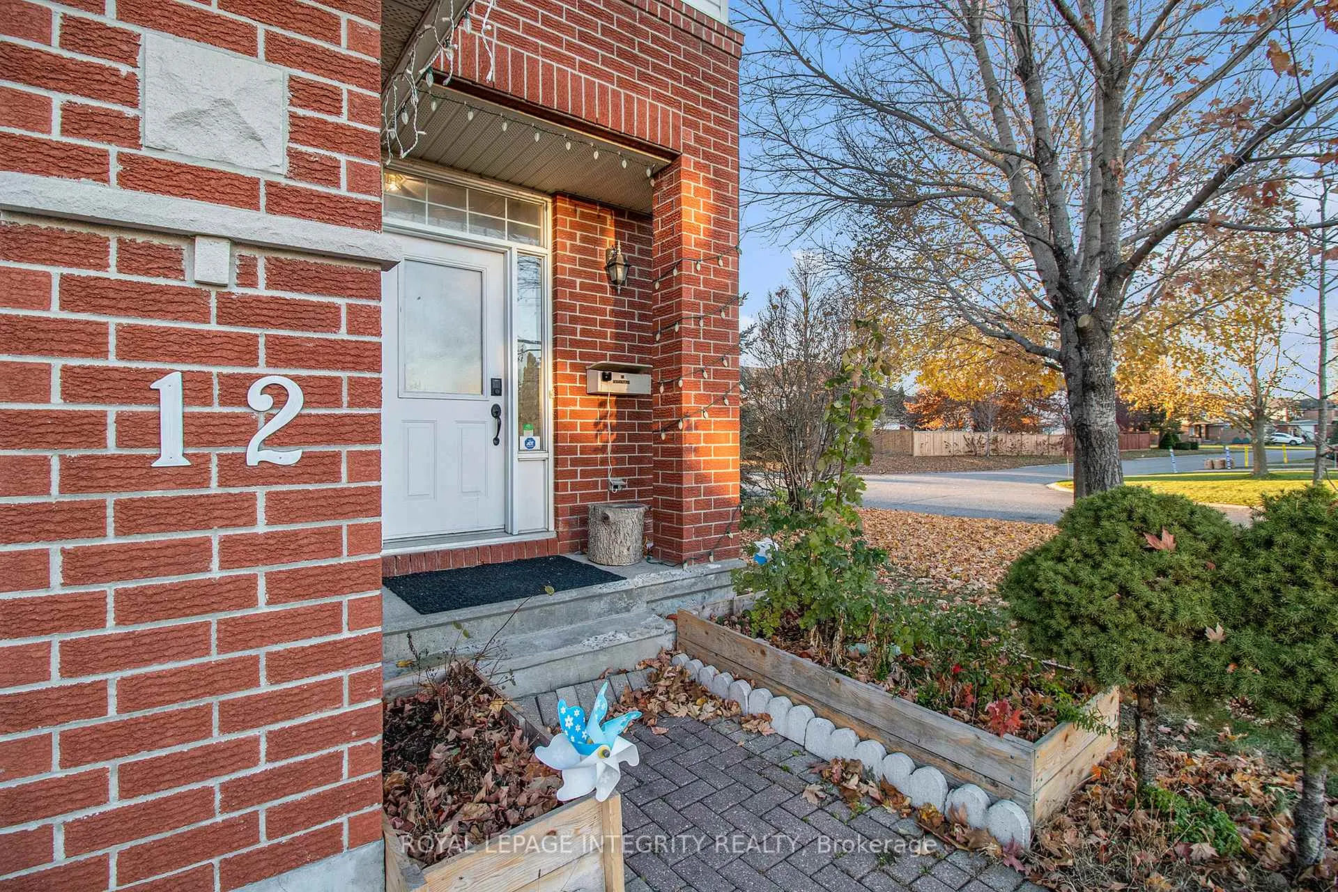Photo 5 of 12 Cottingham Street, Ottawa, Barrhaven East — HOMEH