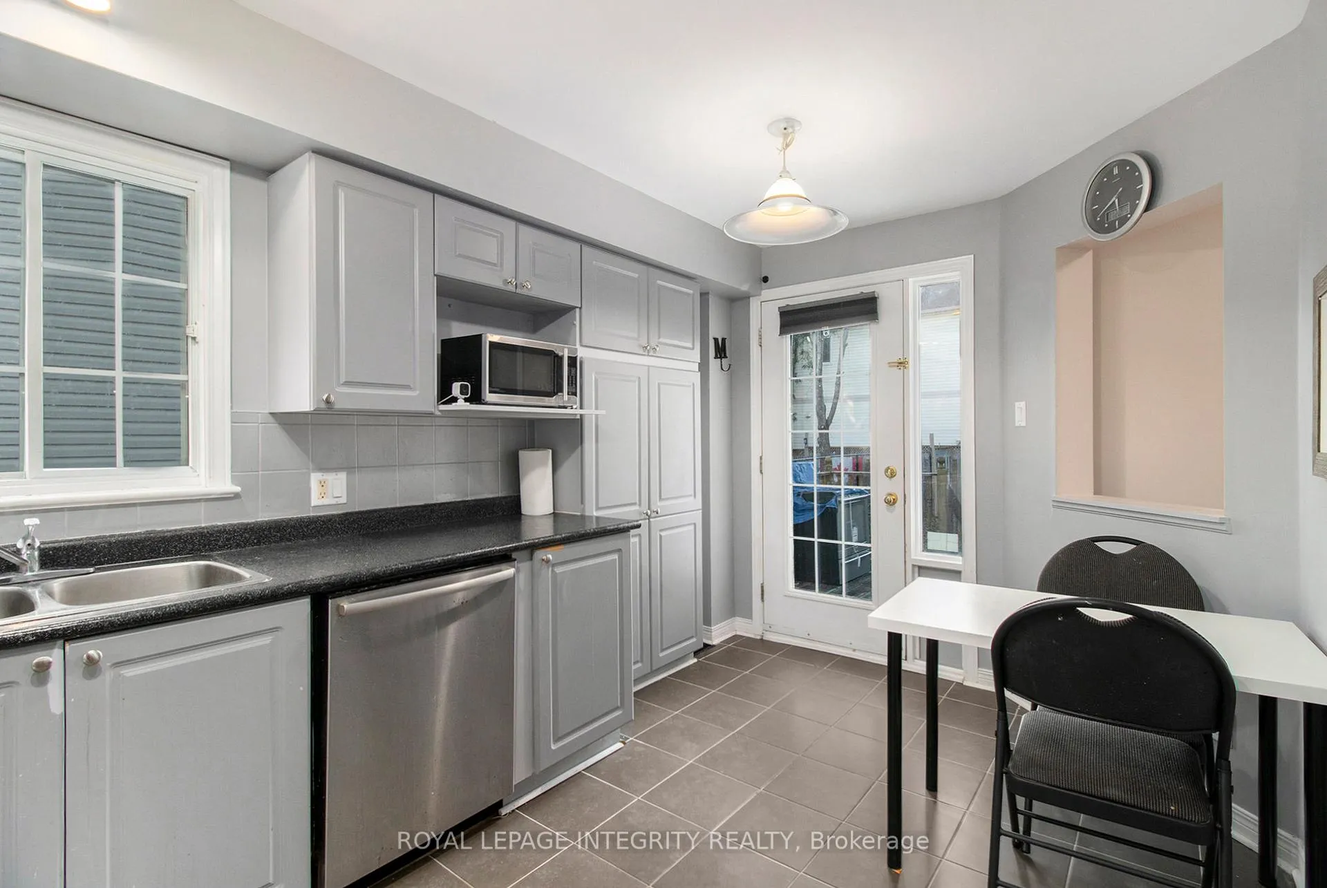 Photo 9 of 12 Cottingham Street, Ottawa, Barrhaven East — HOMEH