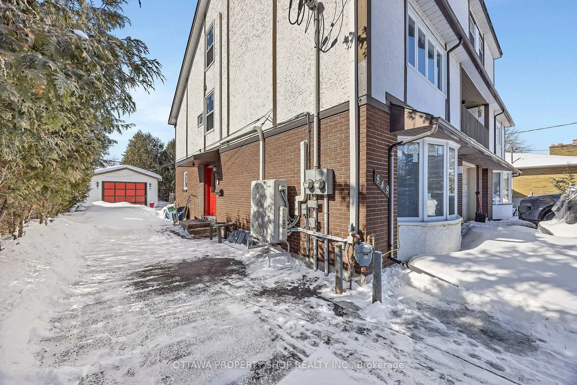 Photo 3 of 848 Maitland Avenue, Ottawa, McKellar Heights/Glabar Park — HOMEH