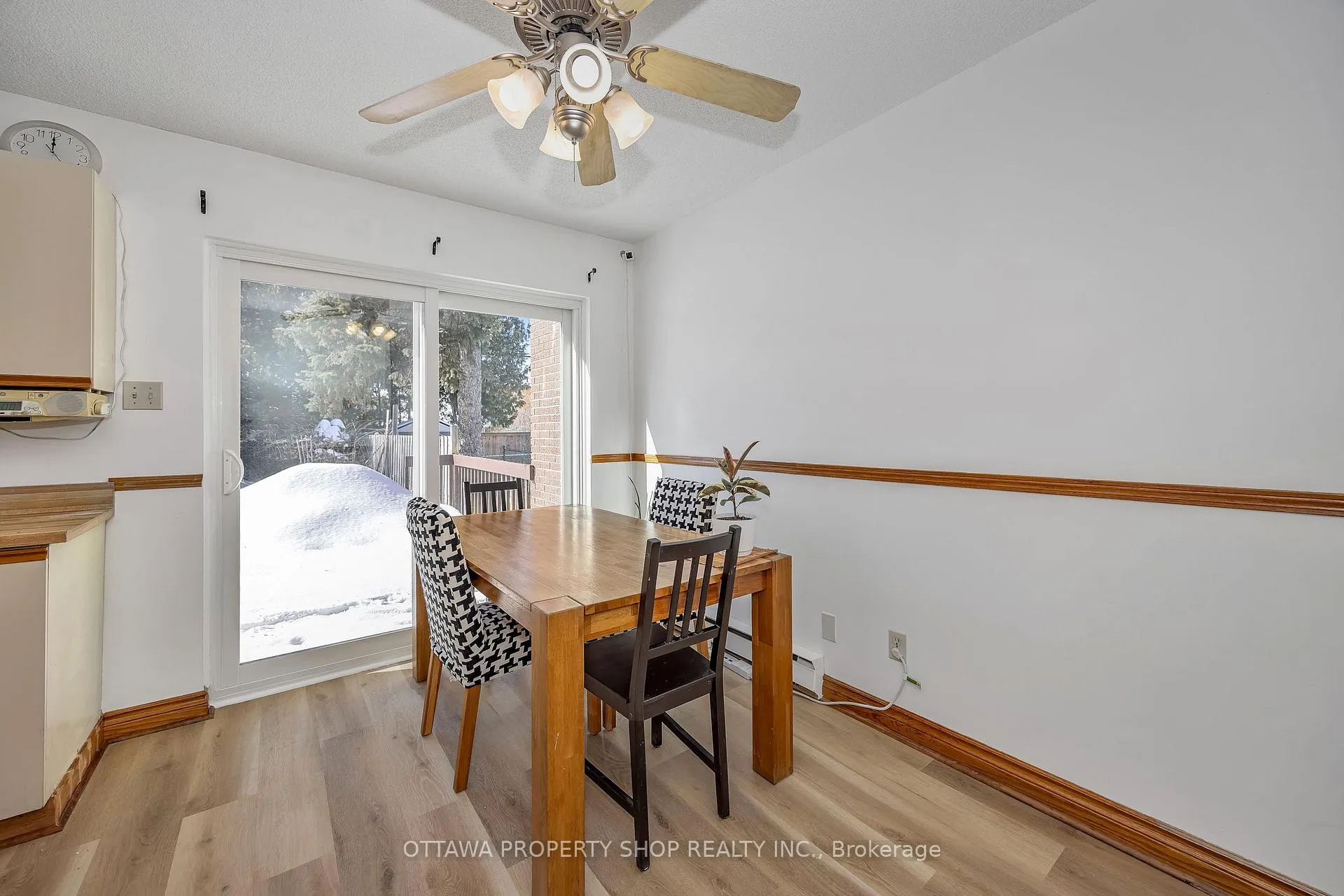 Photo 16 of 848 Maitland Avenue, Ottawa, McKellar Heights/Glabar Park — HOMEH