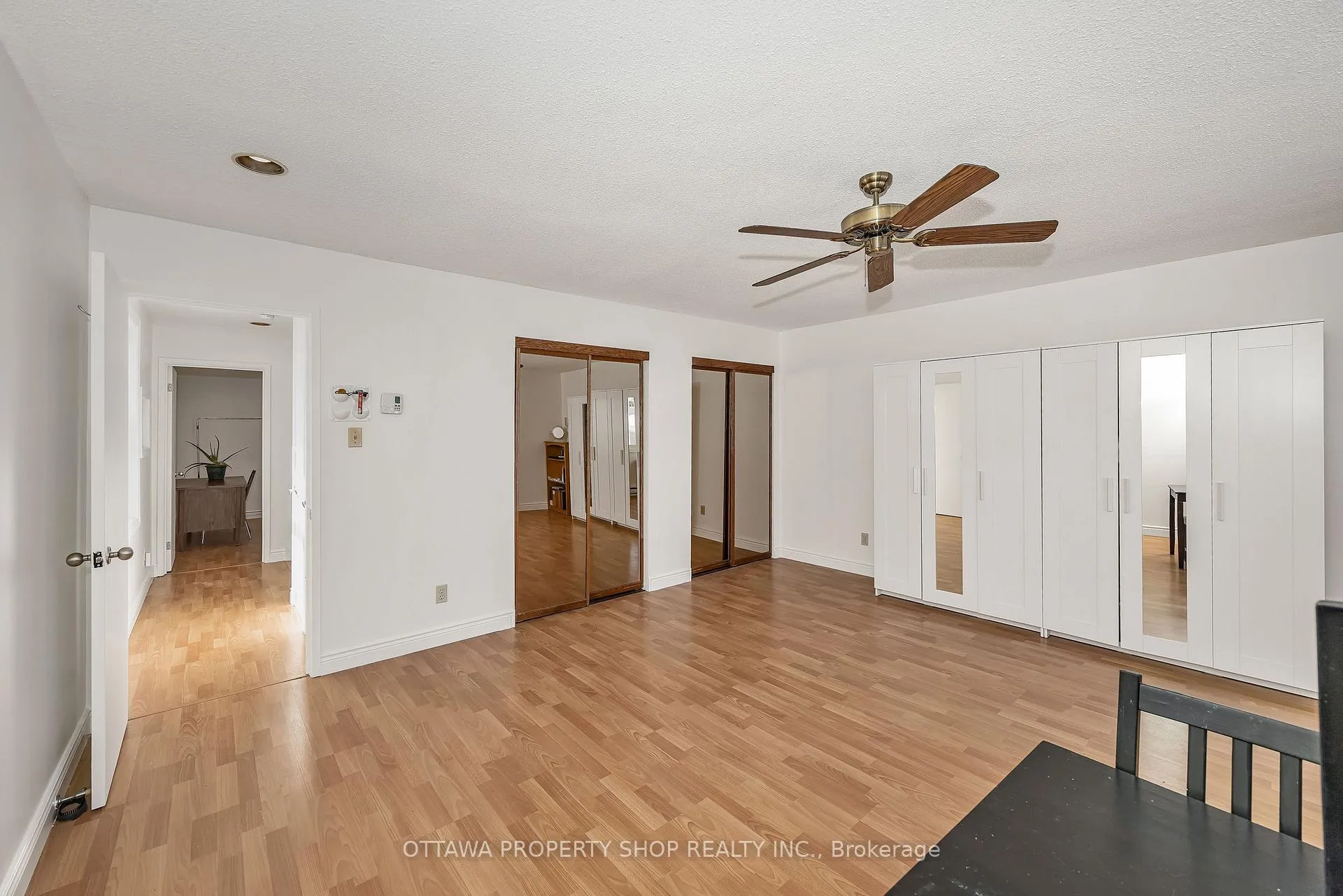 Photo 23 of 848 Maitland Avenue, Ottawa, McKellar Heights/Glabar Park — HOMEH