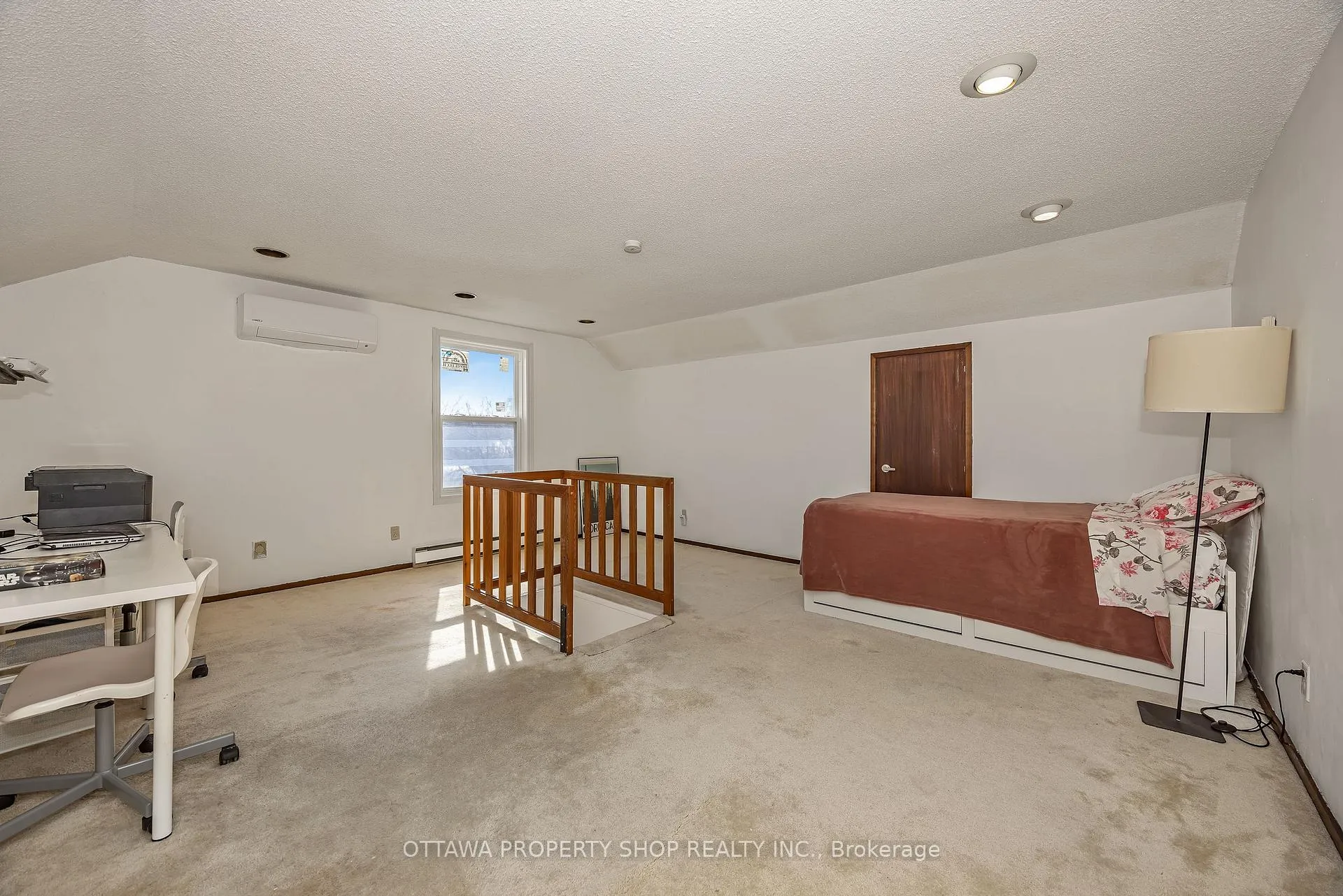 Photo 28 of 848 Maitland Avenue, Ottawa, McKellar Heights/Glabar Park — HOMEH