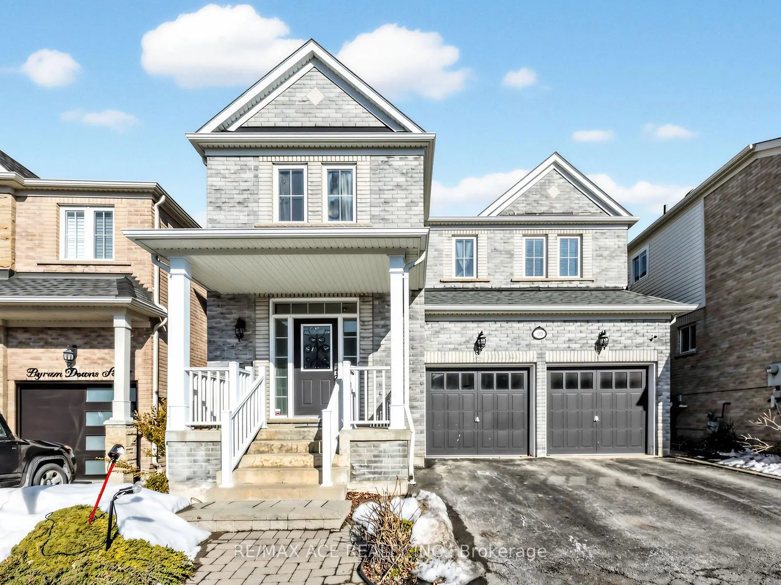 Photo 2 of 10 Byram Downs Street, Ajax, Central East — HOMEH
