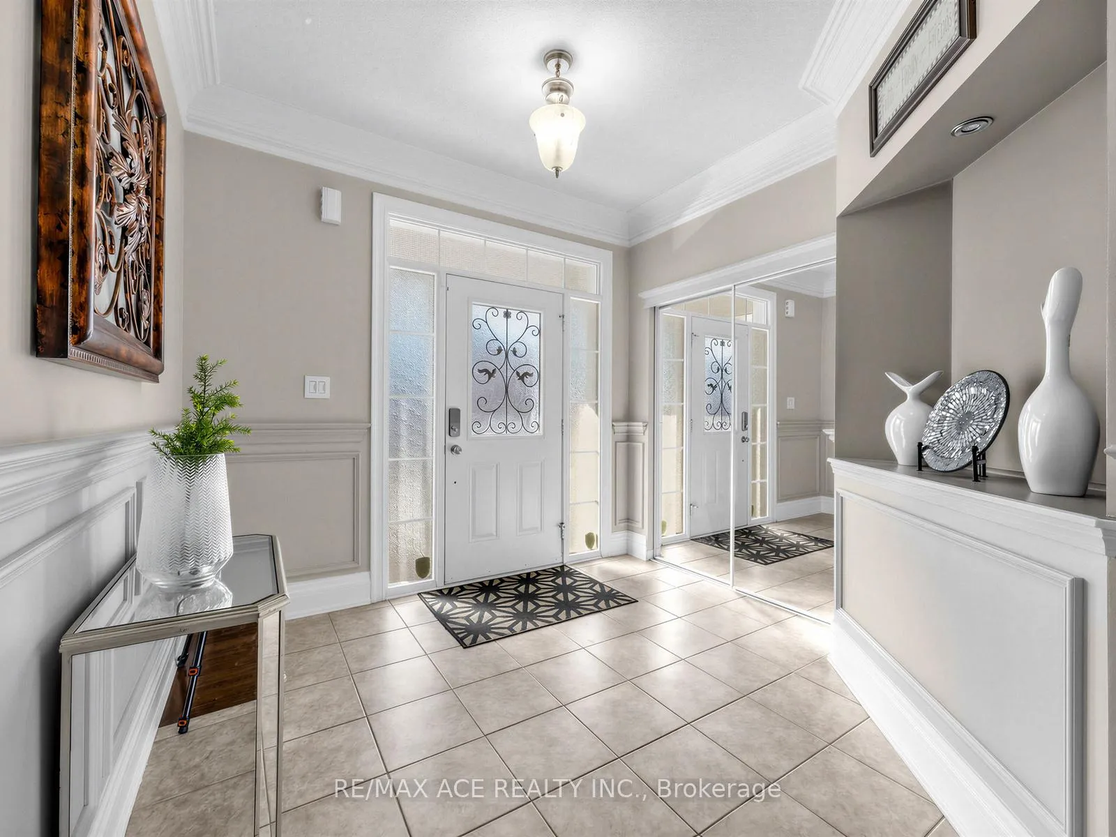 Photo 3 of 10 Byram Downs Street, Ajax, Central East — HOMEH