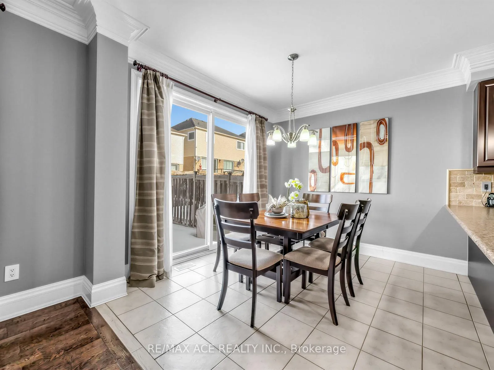 Photo 13 of 10 Byram Downs Street, Ajax, Central East — HOMEH
